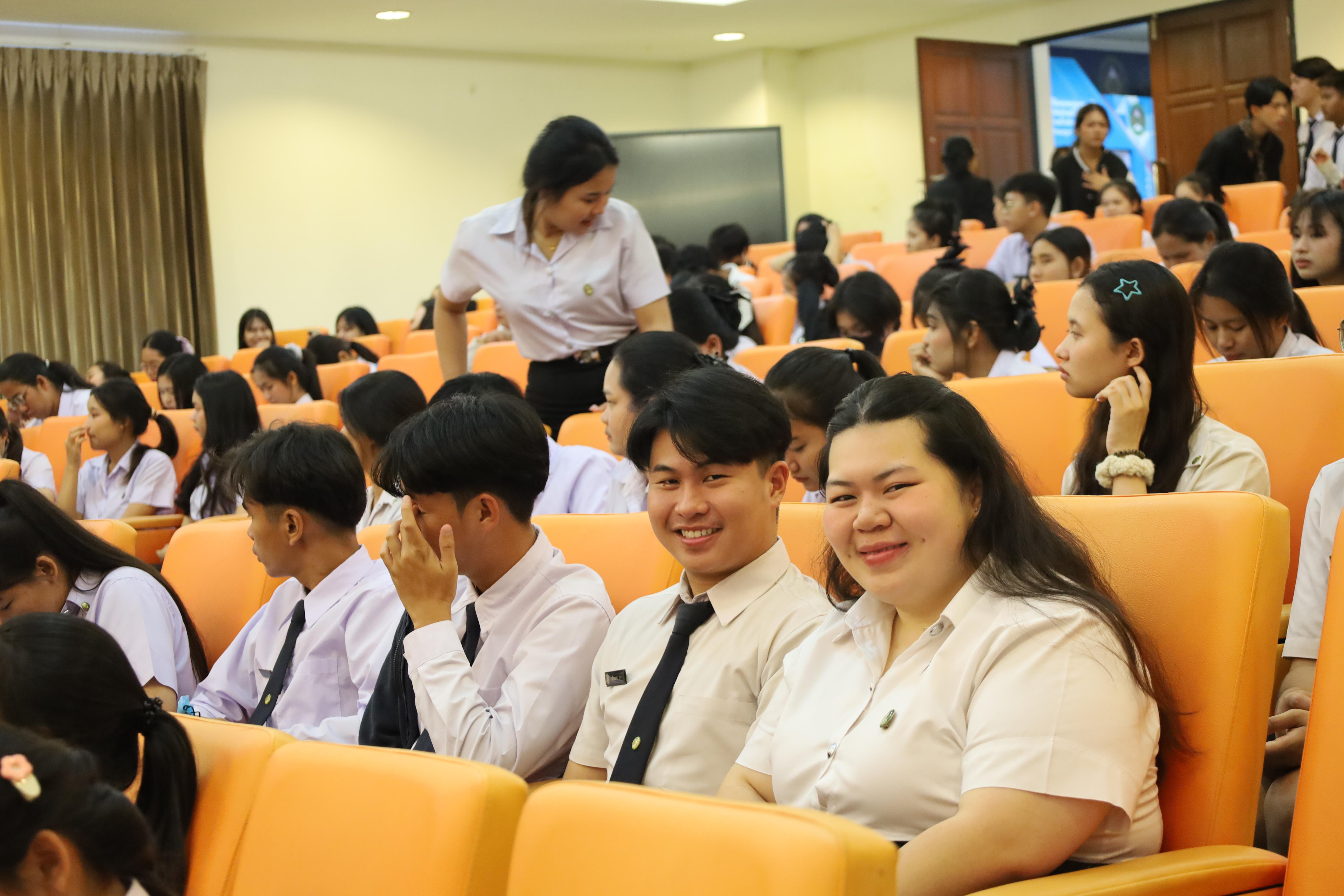 11. การเสวนาวิชาการนักศึกษาฝึกประสบการณ์วิชาชีพครู "ชีวิตฝึกสอน"