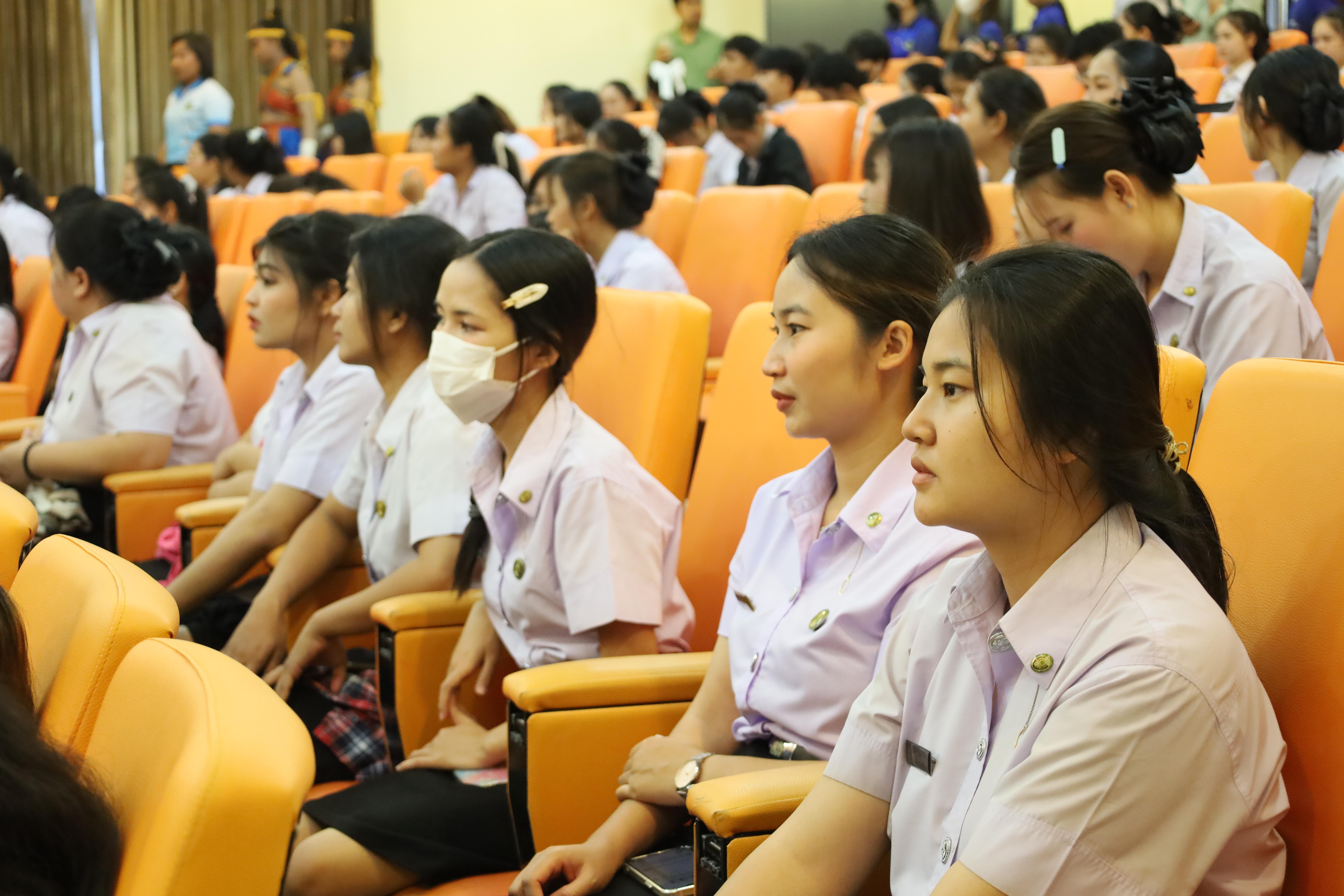 30. การเสวนาวิชาการนักศึกษาฝึกประสบการณ์วิชาชีพครู "ชีวิตฝึกสอน"