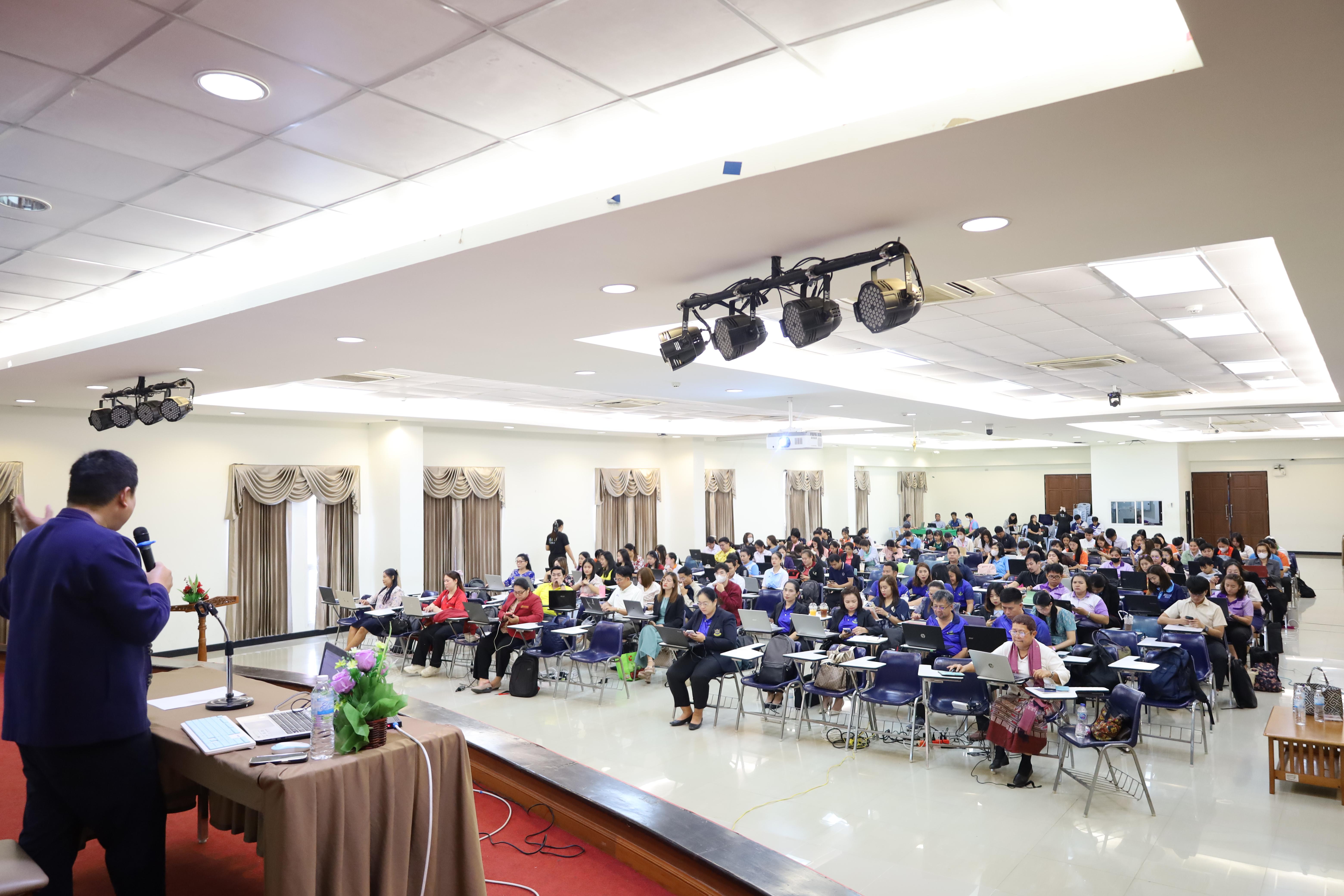 1. กิจกรรมโครงการพัฒนานวัตกรทางการศึกษาเพื่อพัฒนาท้องถิ่นโดยใช้สมรรถนะเป็นฐาน วันที่2