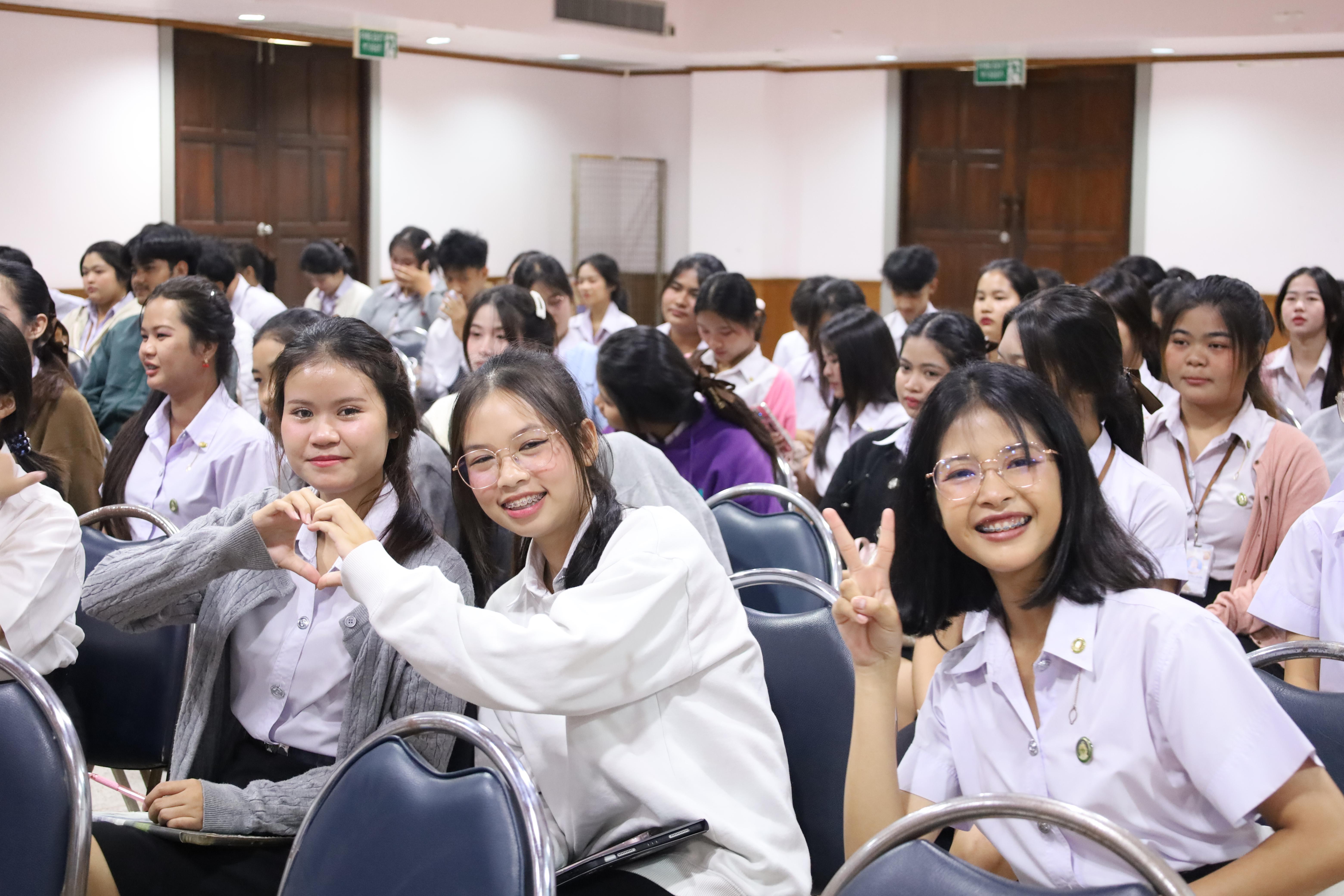 82. กิจกรรมอบรมพัฒนาทักษะนักศึกษาตามฐานสมรรถนะ ชั้นปีที่ 1 (ครูดี)