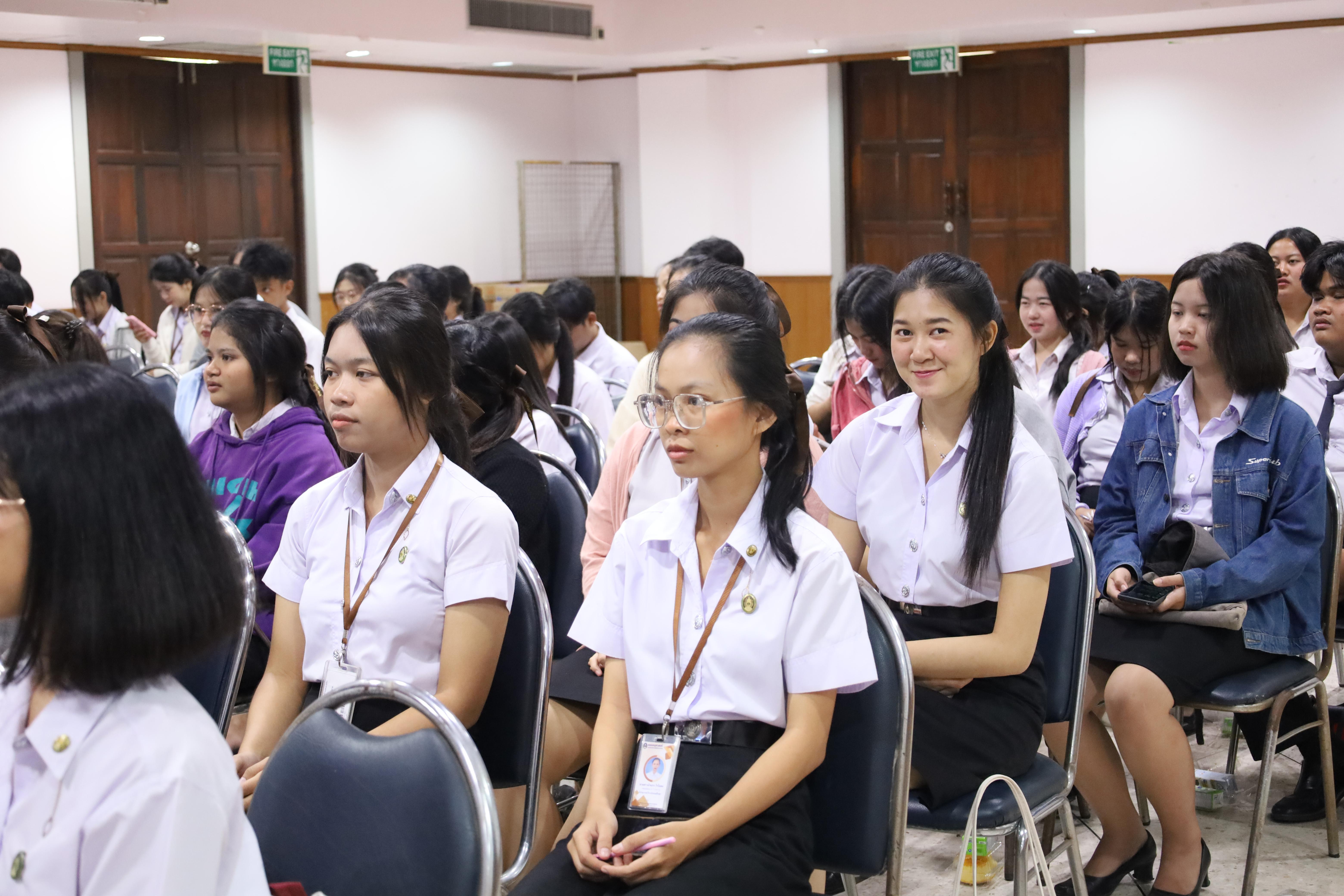 85. กิจกรรมอบรมพัฒนาทักษะนักศึกษาตามฐานสมรรถนะ ชั้นปีที่ 1 (ครูดี)