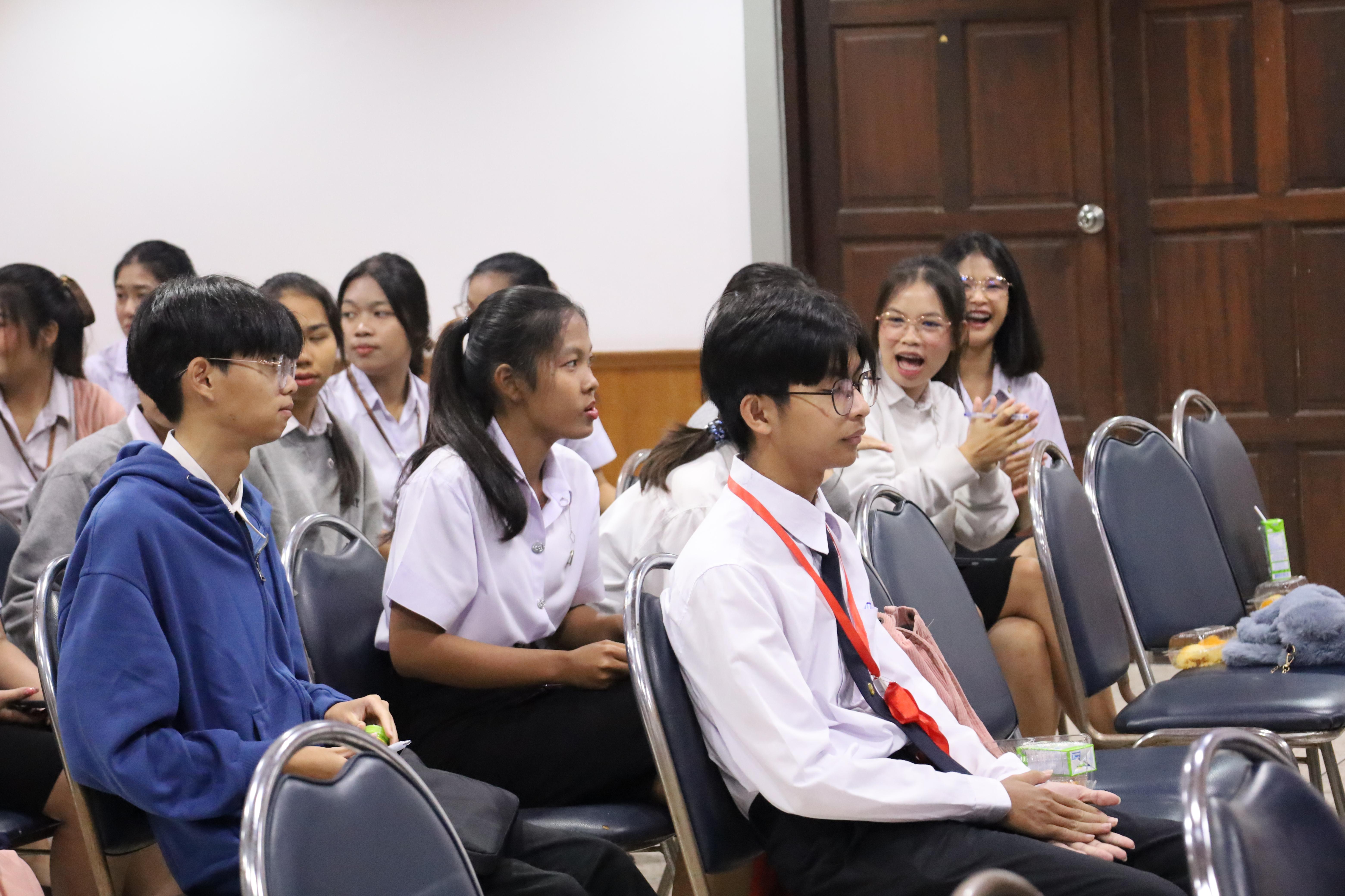 94. กิจกรรมอบรมพัฒนาทักษะนักศึกษาตามฐานสมรรถนะ ชั้นปีที่ 1 (ครูดี)