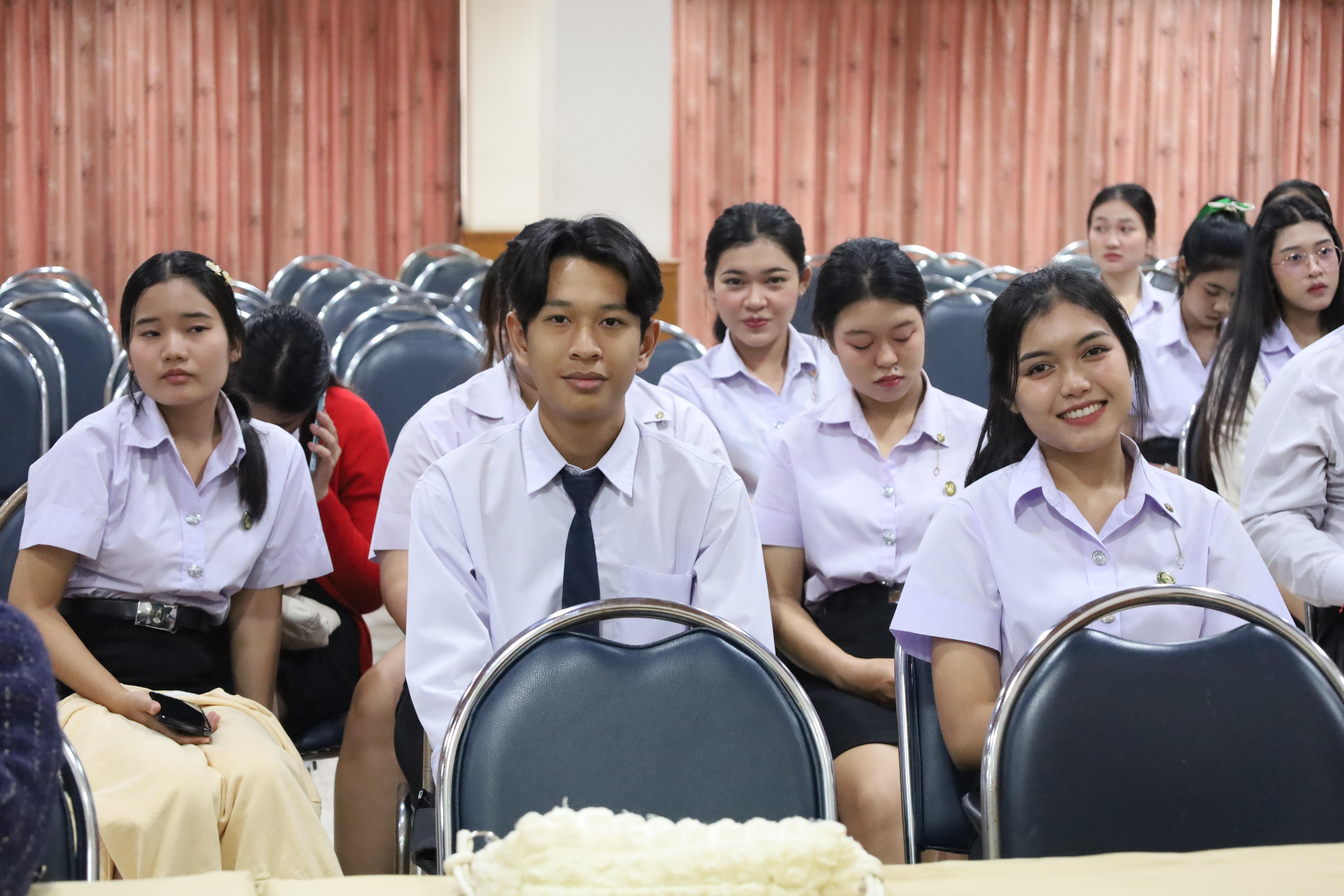 132. กิจกรรมอบรมพัฒนาทักษะนักศึกษาตามฐานสมรรถนะ ชั้นปีที่ 1 (ครูดี)