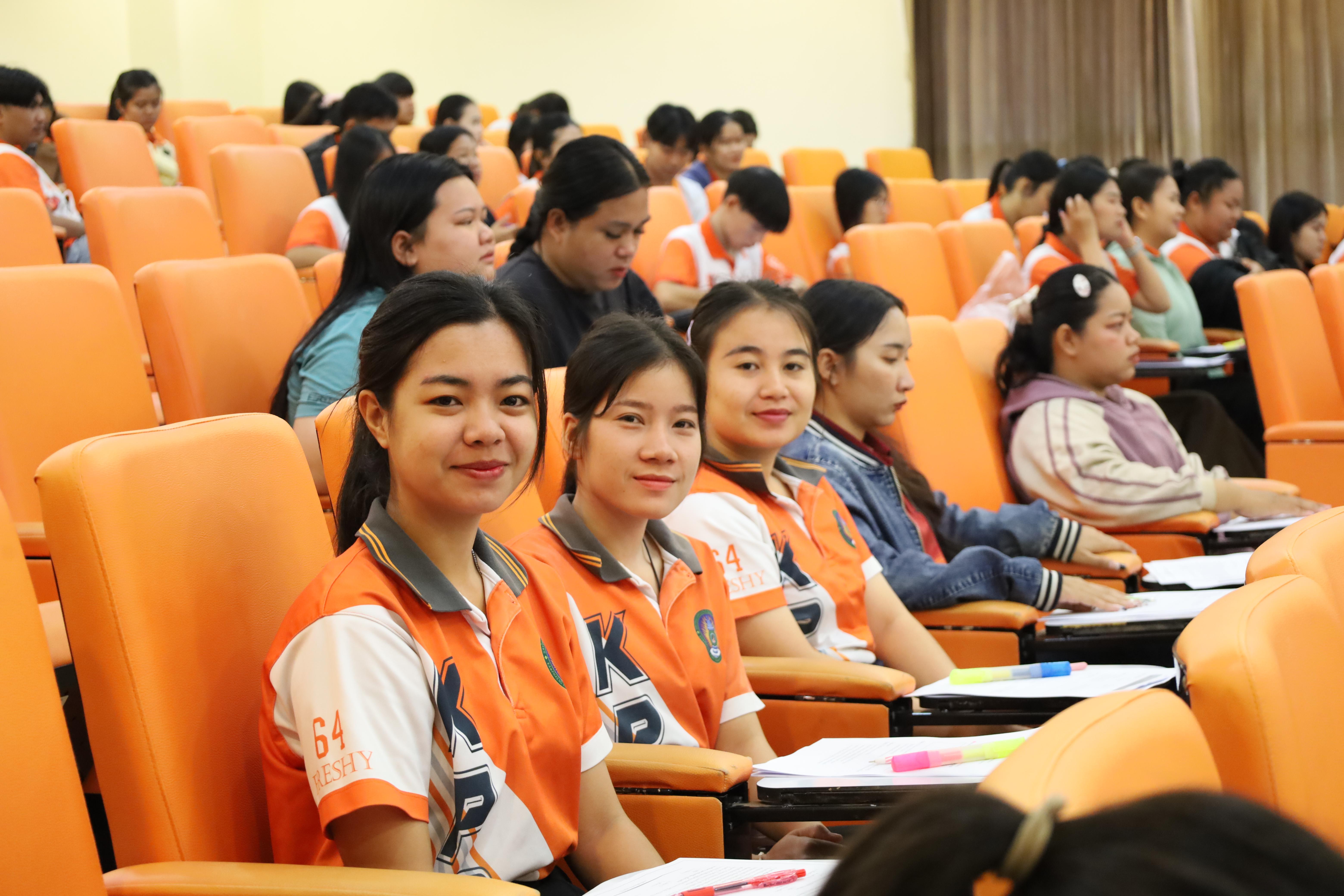 1. โครงการยกระดับสมรรถนะตามมาตรฐานบัณฑิตและดูแลบัณฑิตครูของโปรแกรมวิชาภาษาไทย