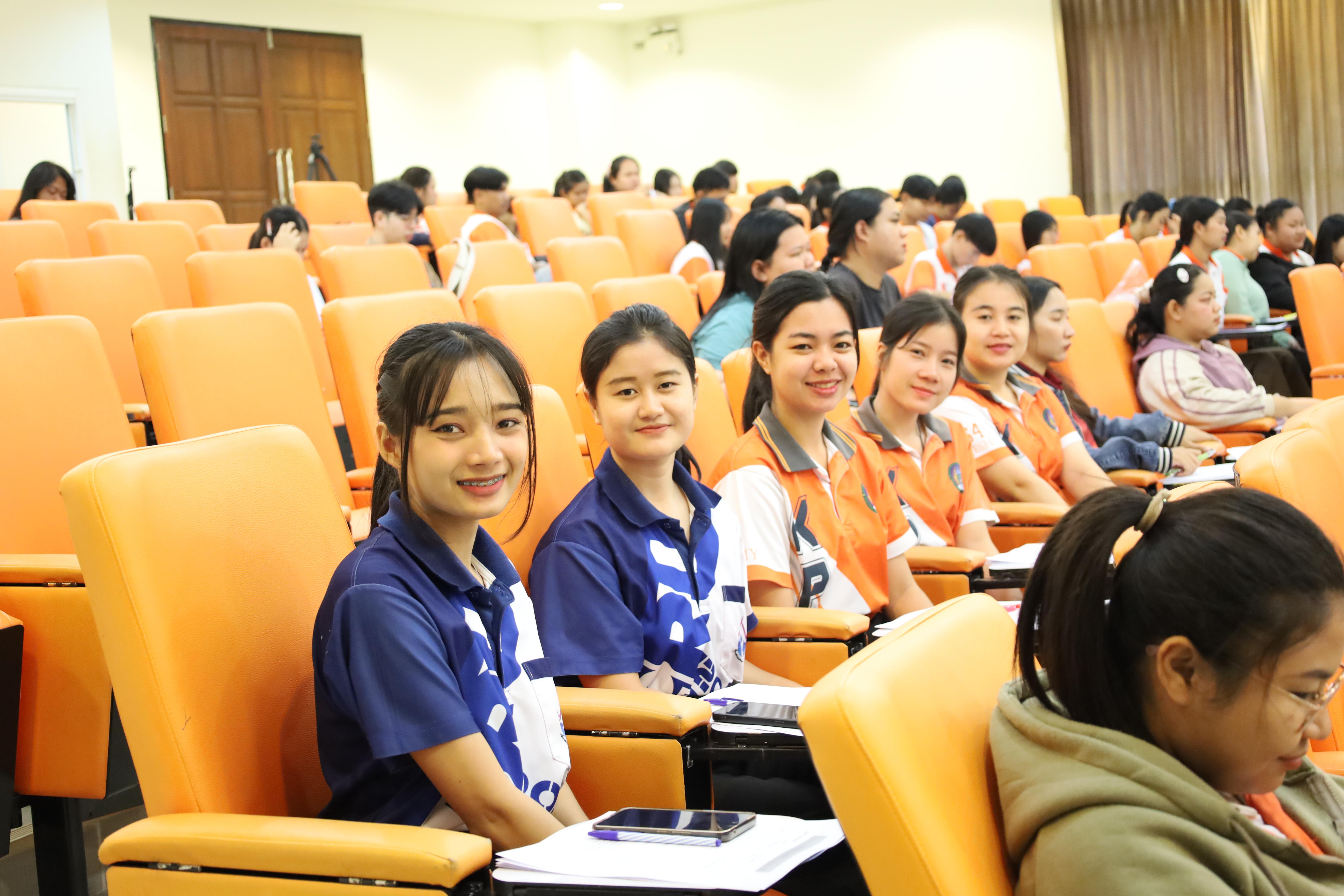 2. โครงการยกระดับสมรรถนะตามมาตรฐานบัณฑิตและดูแลบัณฑิตครูของโปรแกรมวิชาภาษาไทย