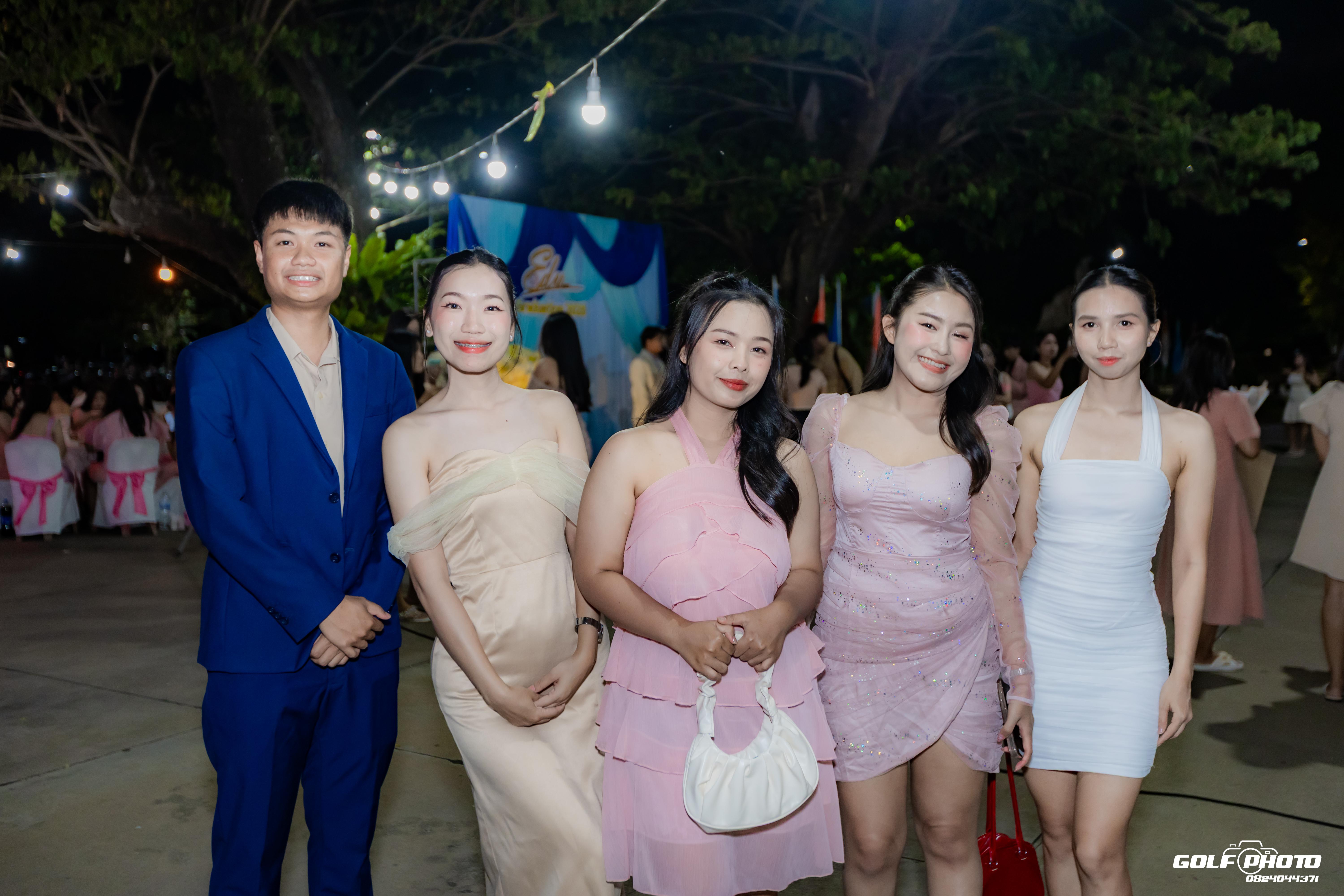 30. งานราตรีสีฟ้า