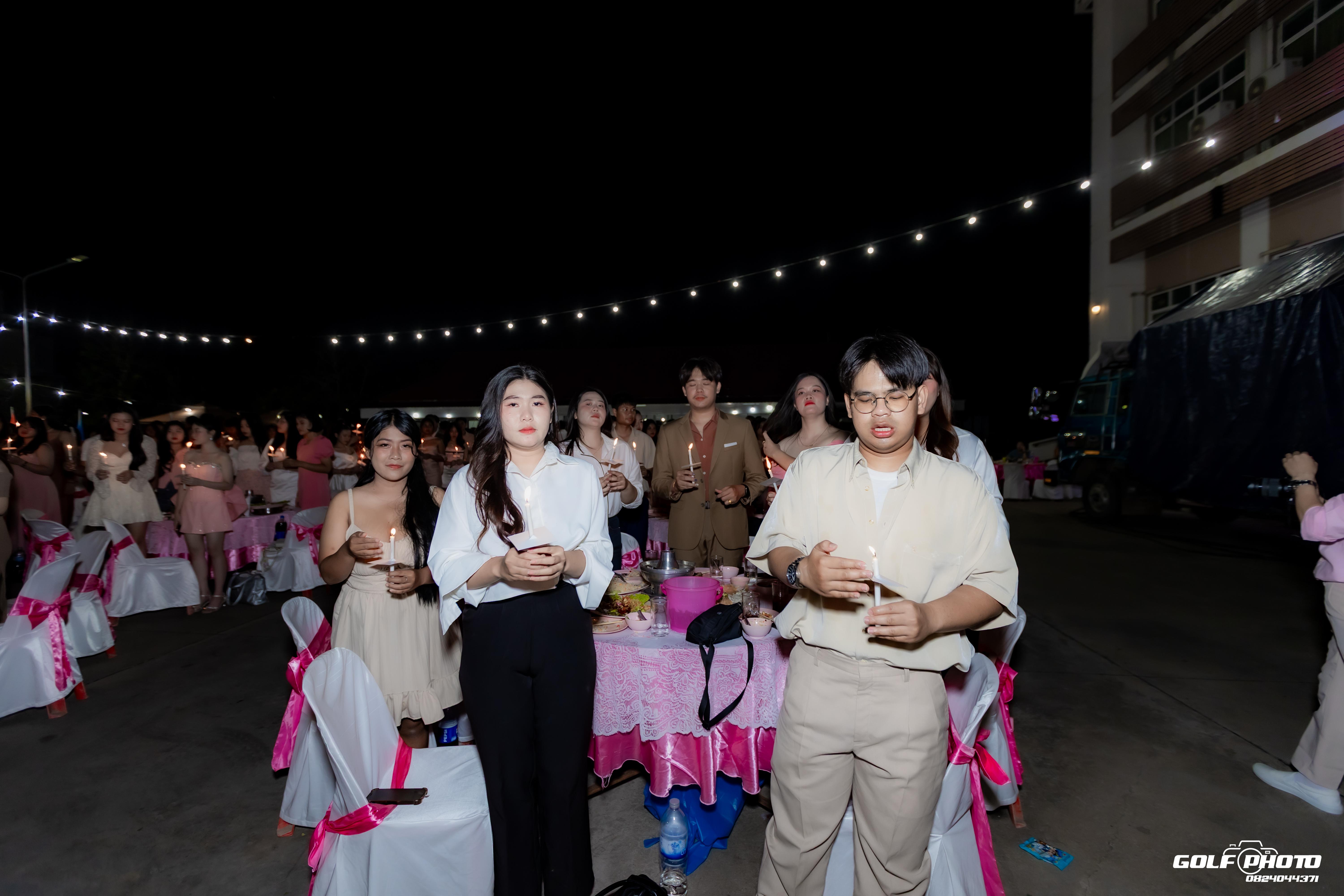 130. งานราตรีสีฟ้า