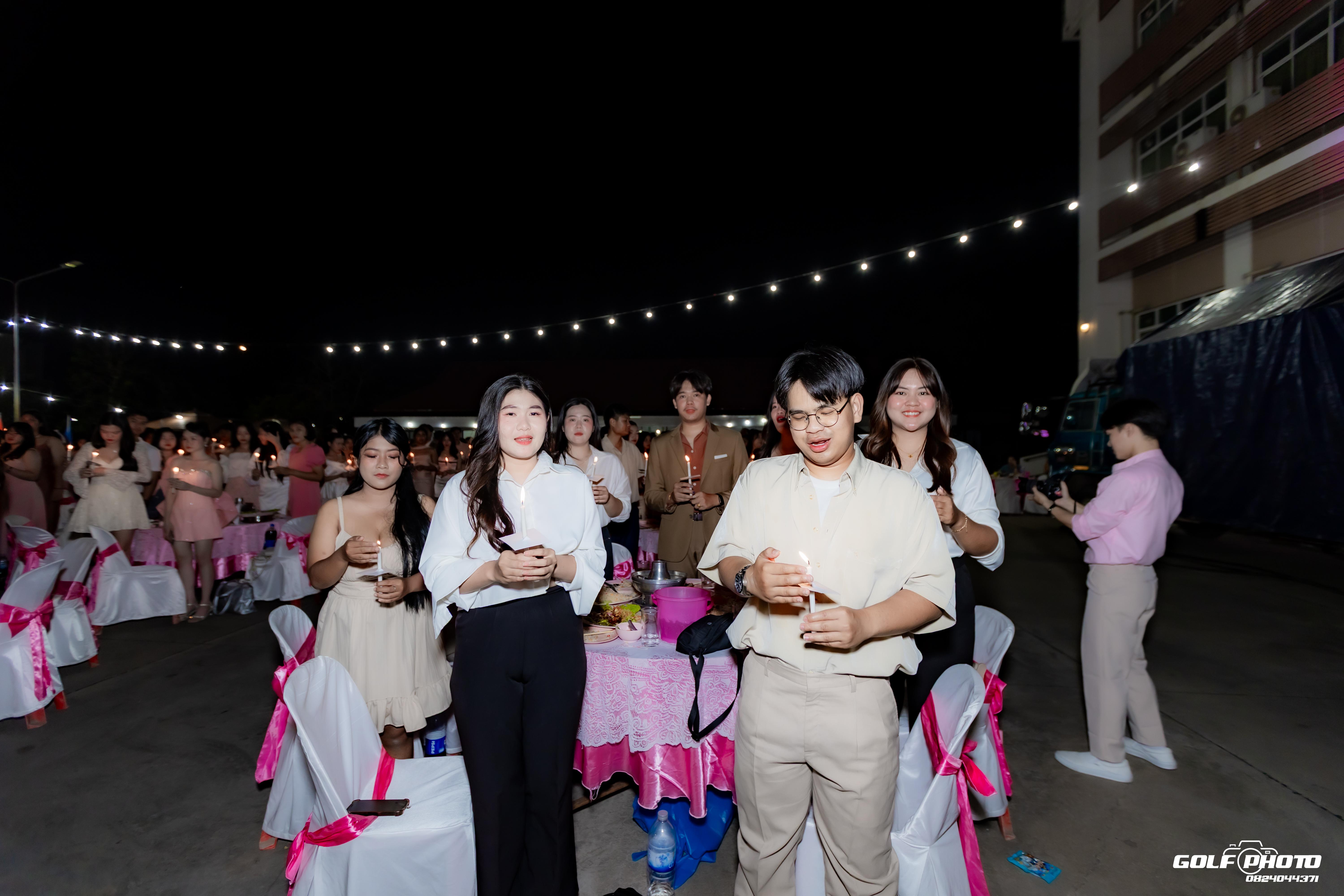 131. งานราตรีสีฟ้า
