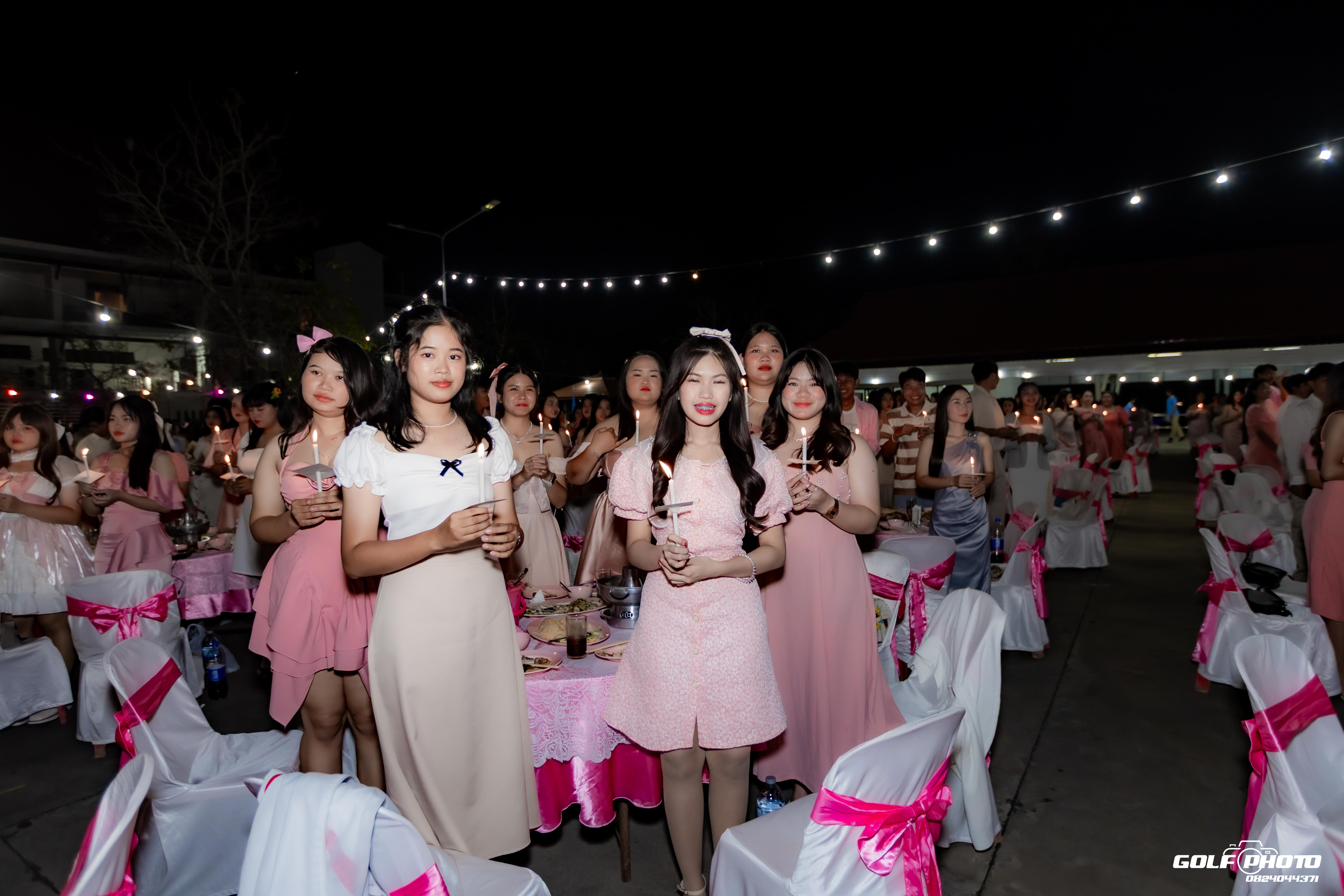 138. งานราตรีสีฟ้า