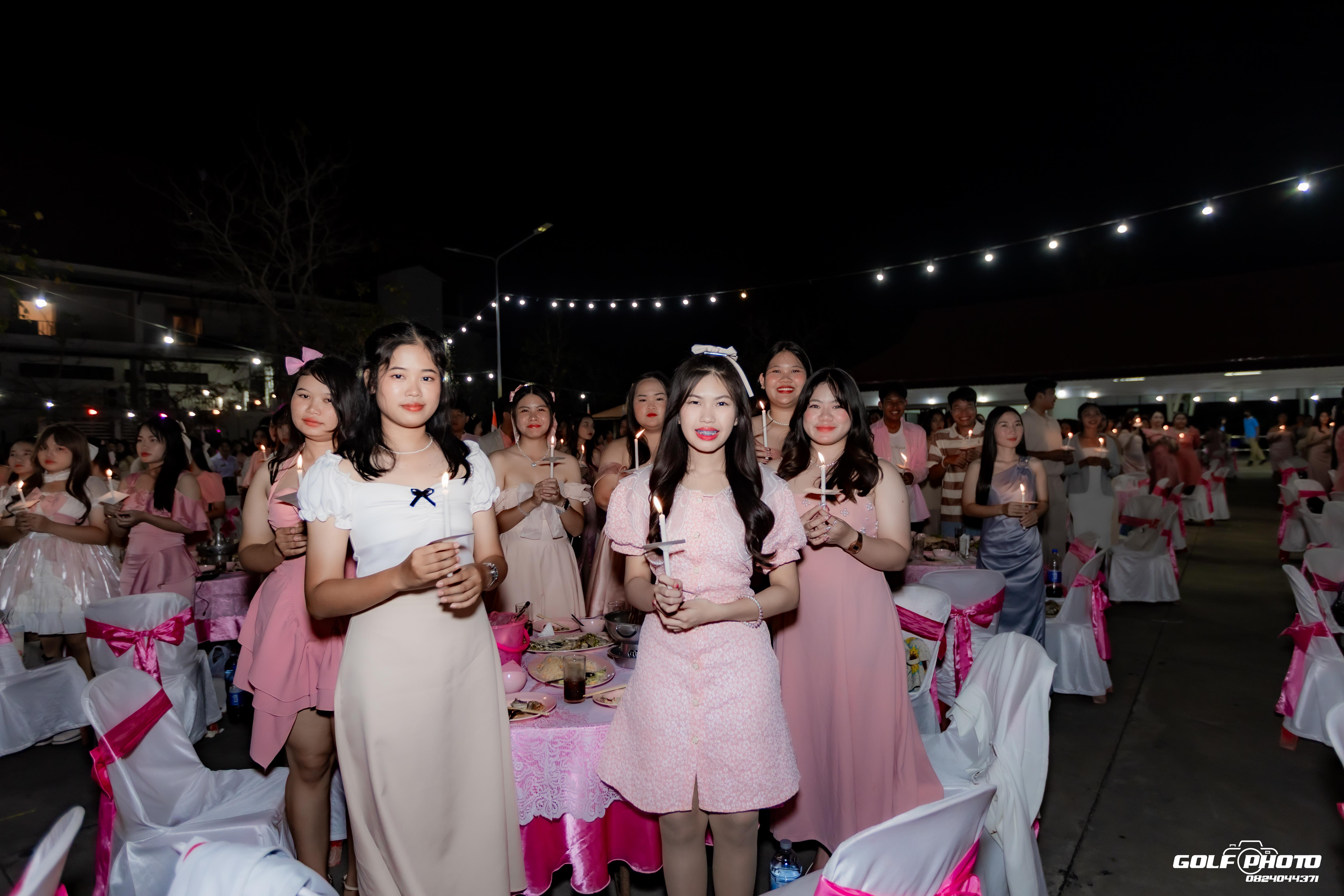 139. งานราตรีสีฟ้า