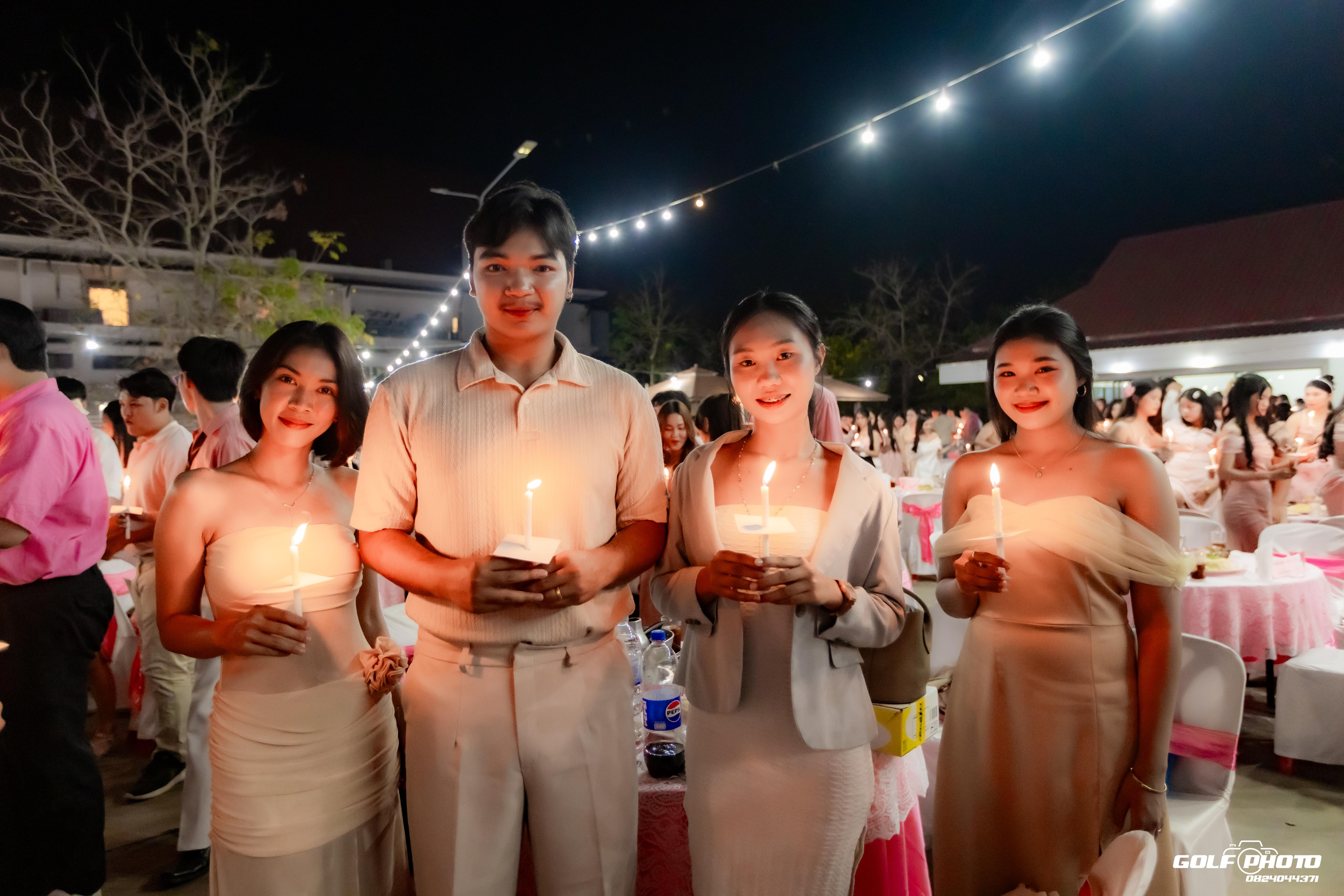 153. งานราตรีสีฟ้า