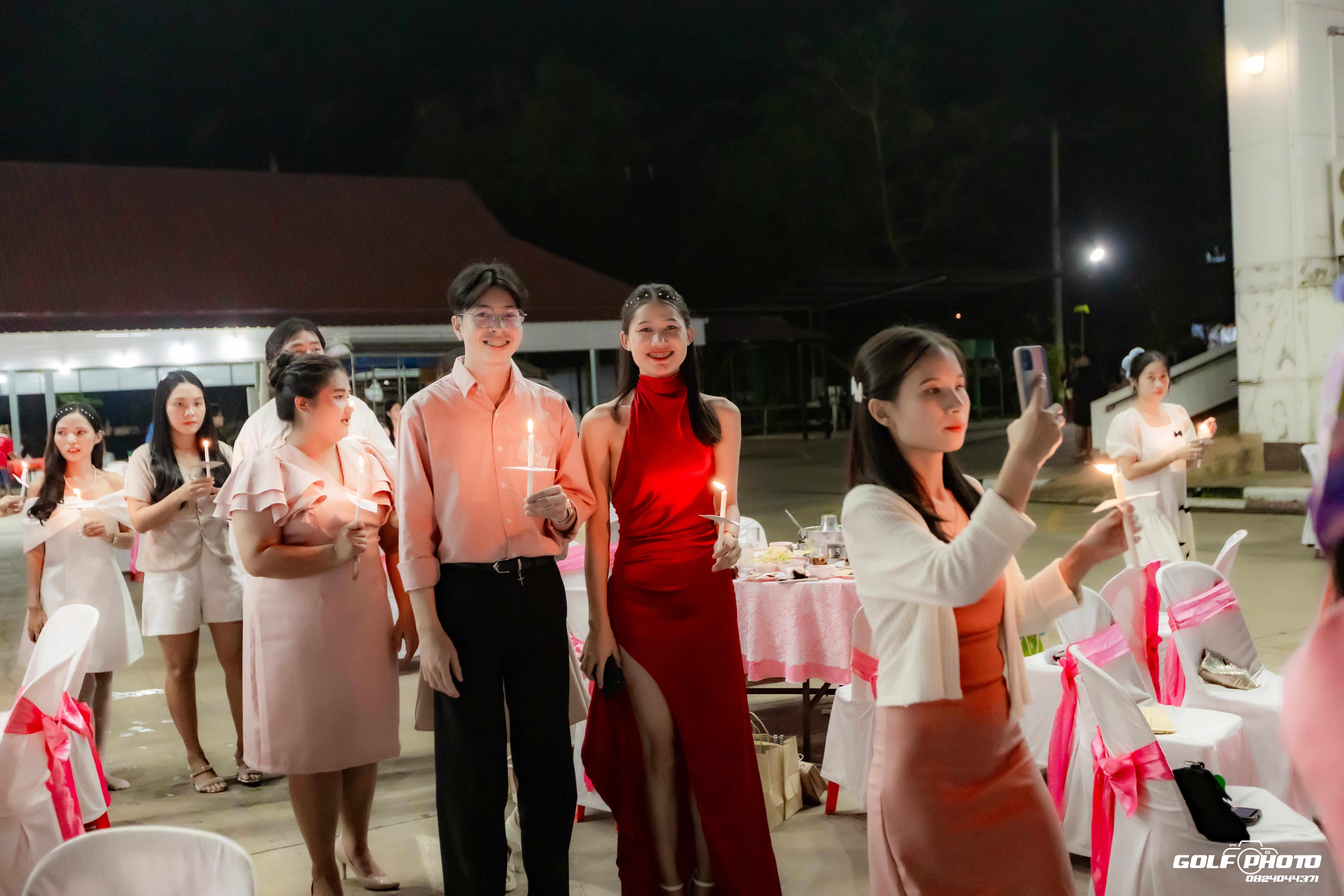 156. งานราตรีสีฟ้า