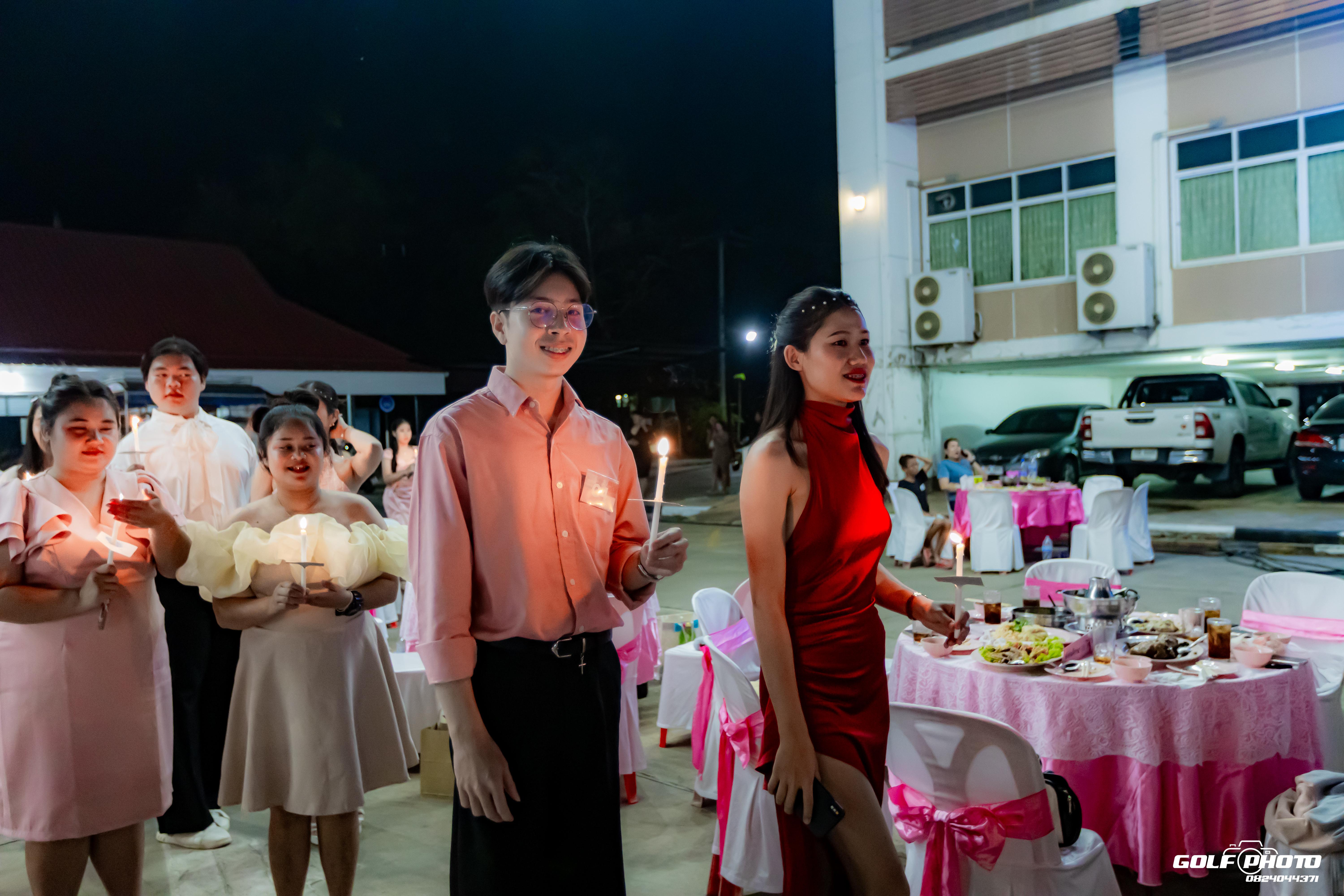 158. งานราตรีสีฟ้า