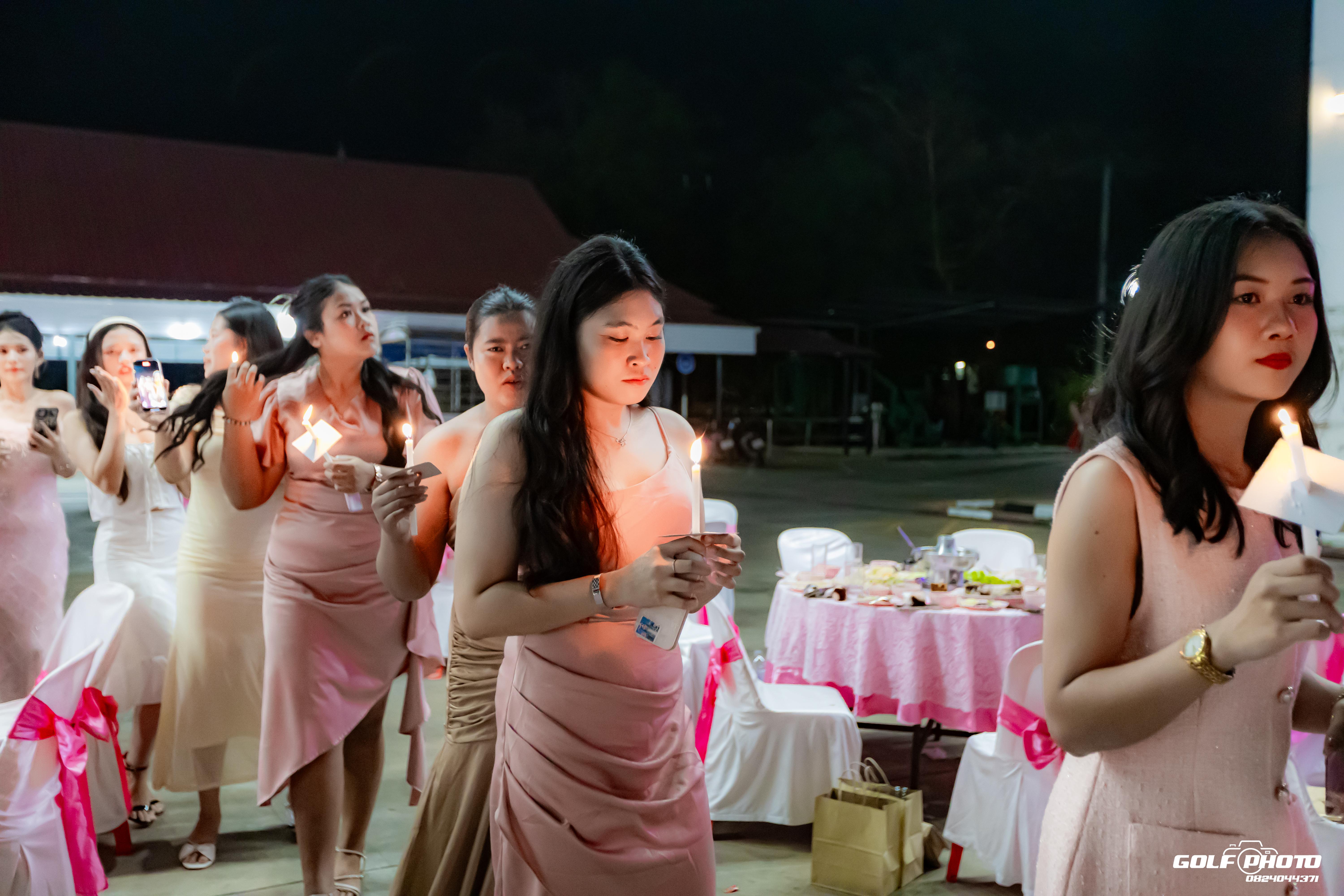 166. งานราตรีสีฟ้า