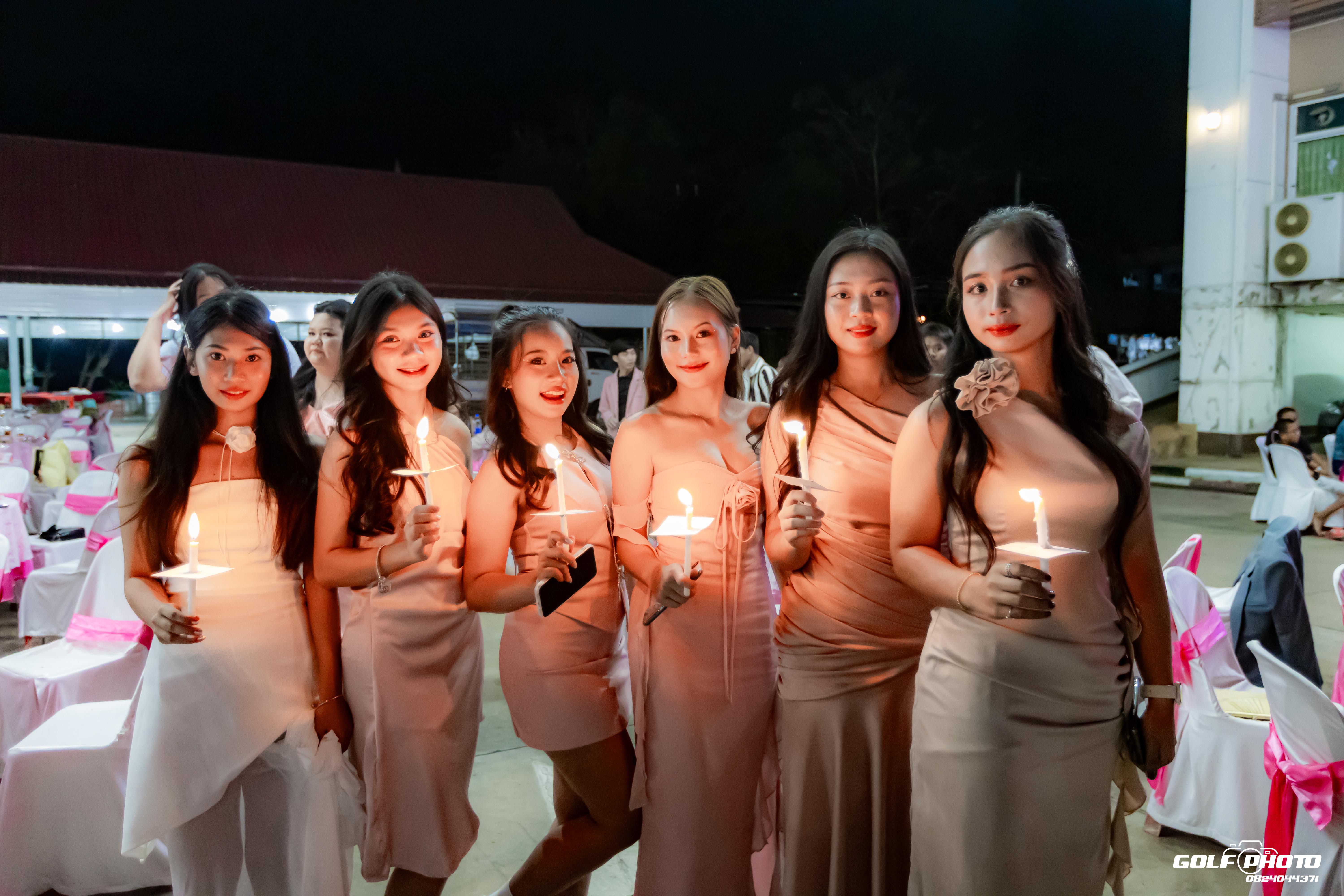 187. งานราตรีสีฟ้า