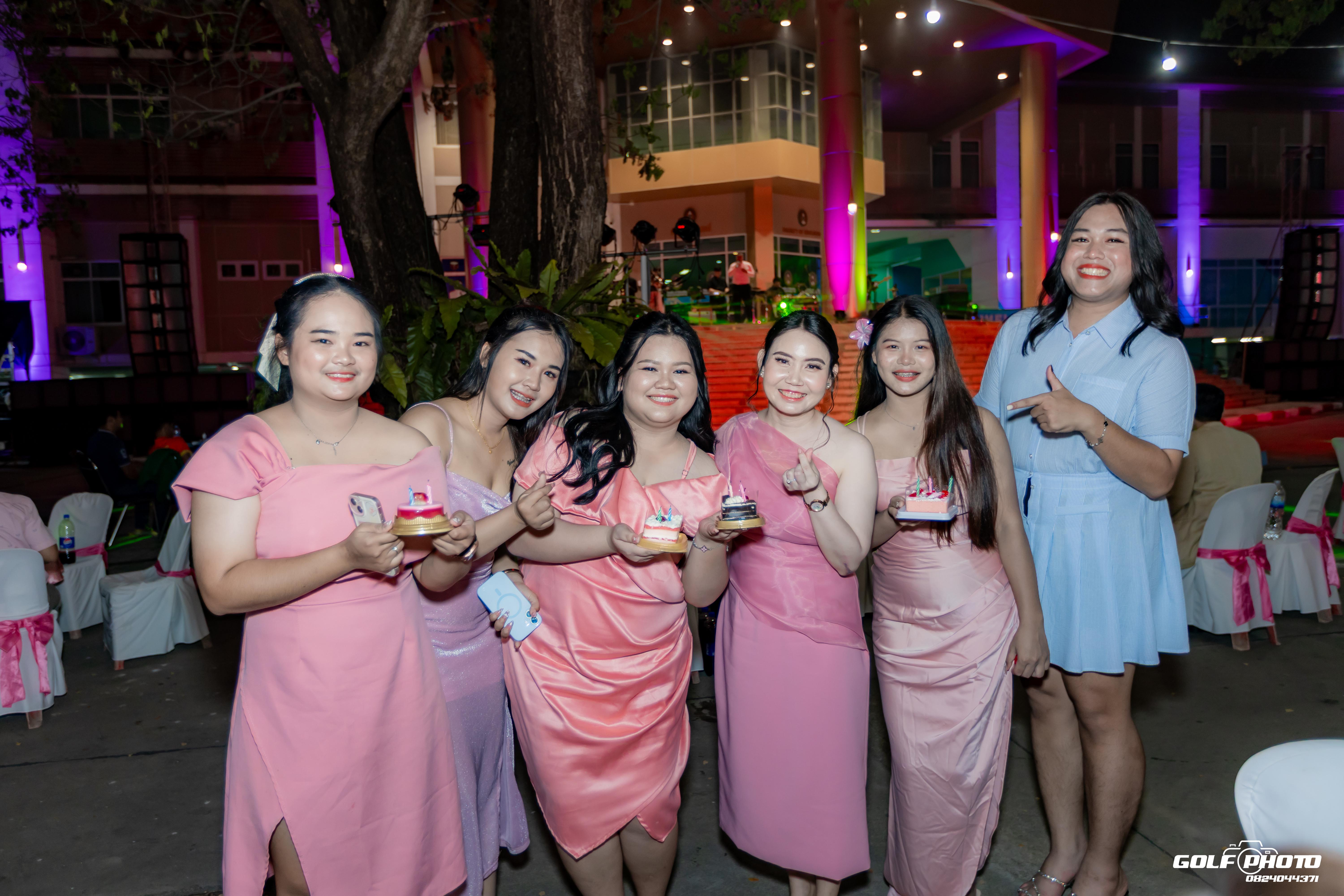 288. งานราตรีสีฟ้า