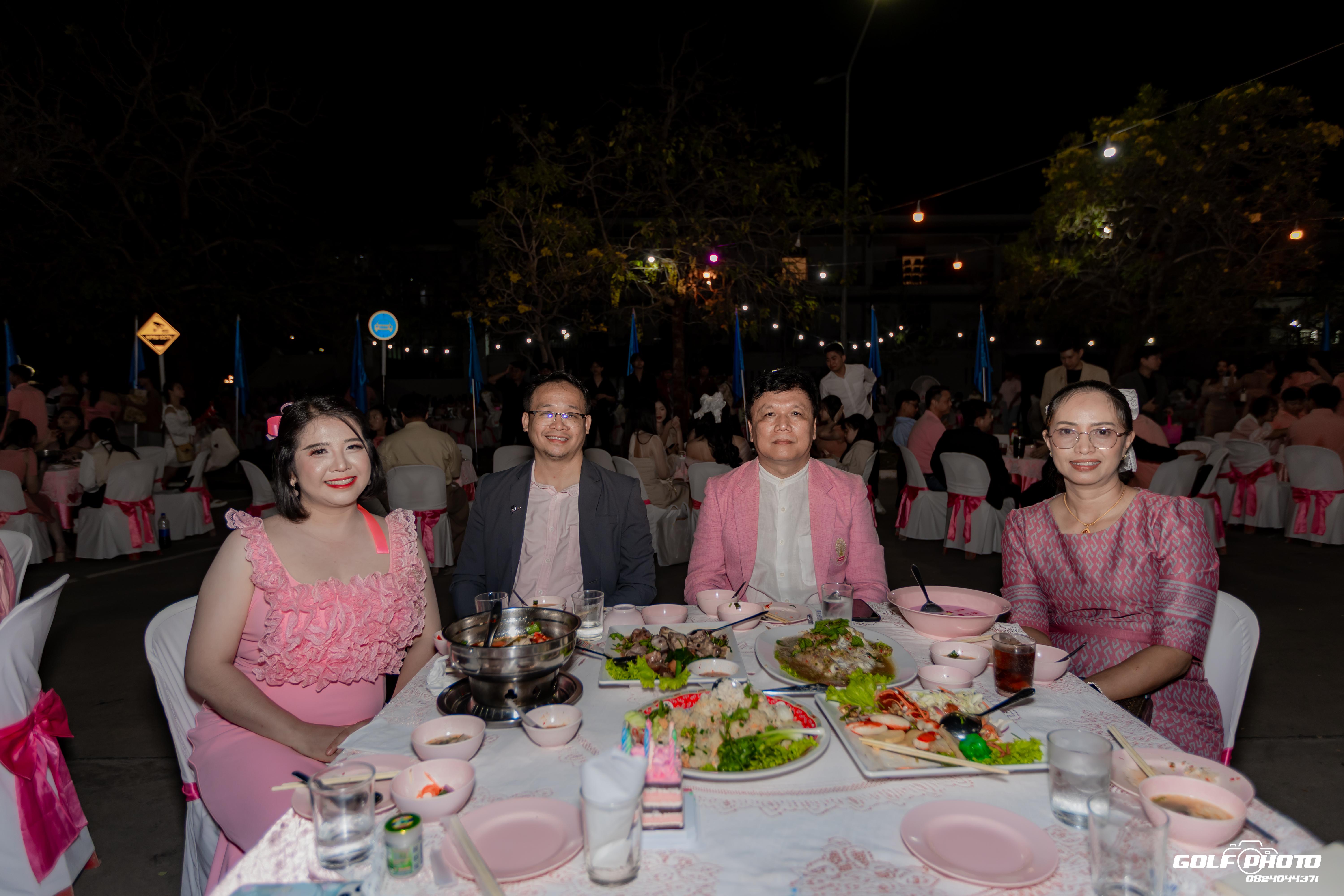 292. งานราตรีสีฟ้า
