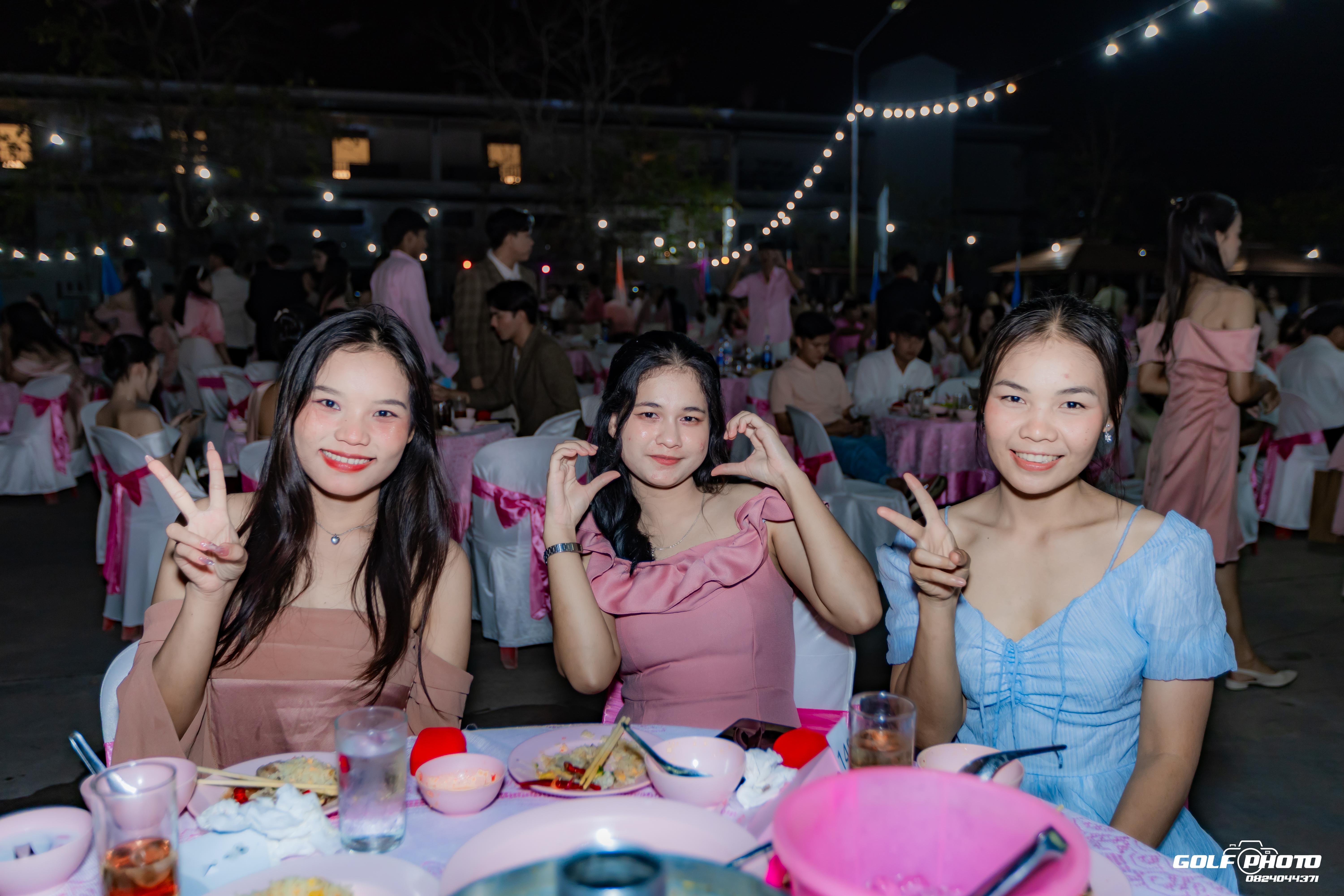 340. งานราตรีสีฟ้า