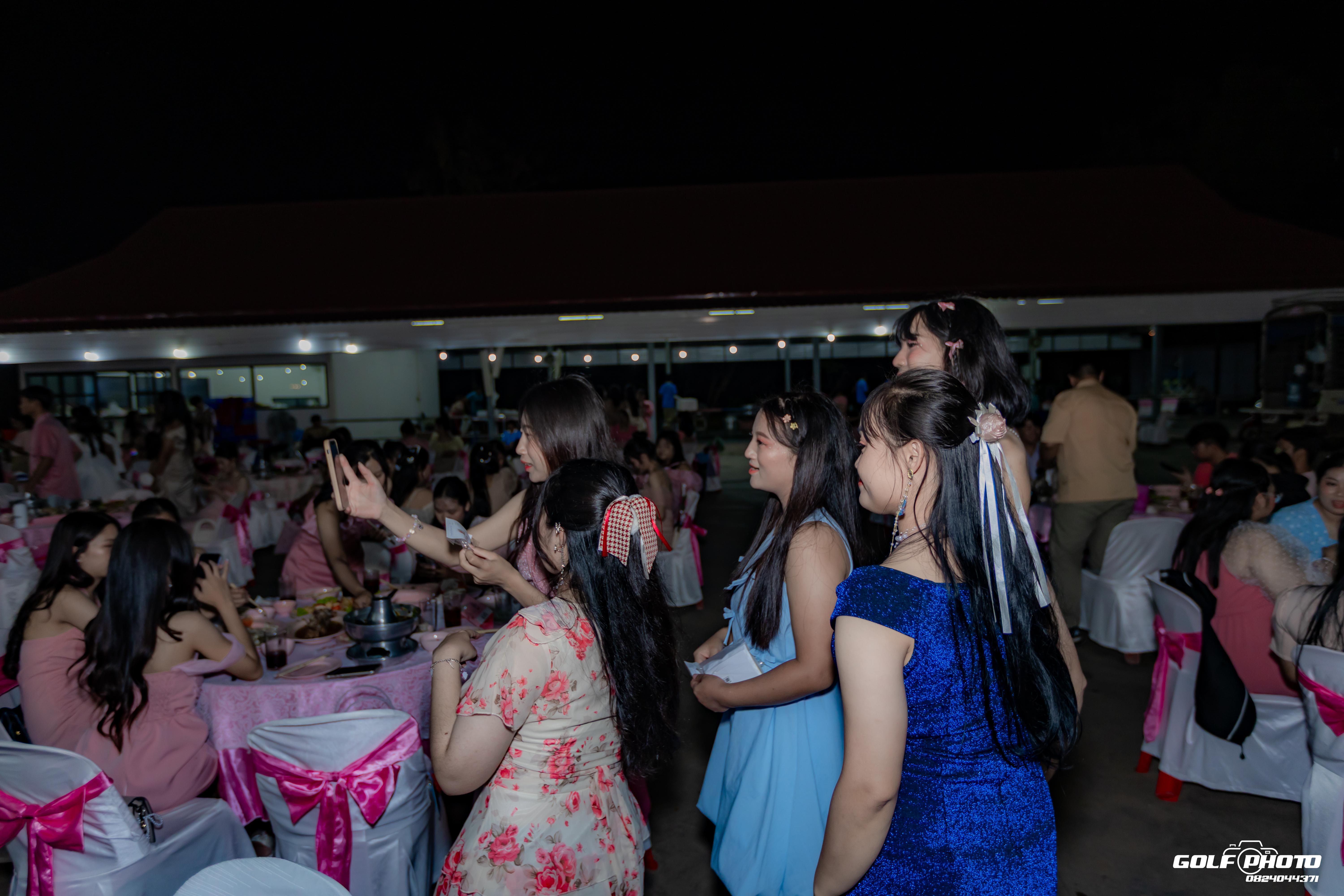 356. งานราตรีสีฟ้า