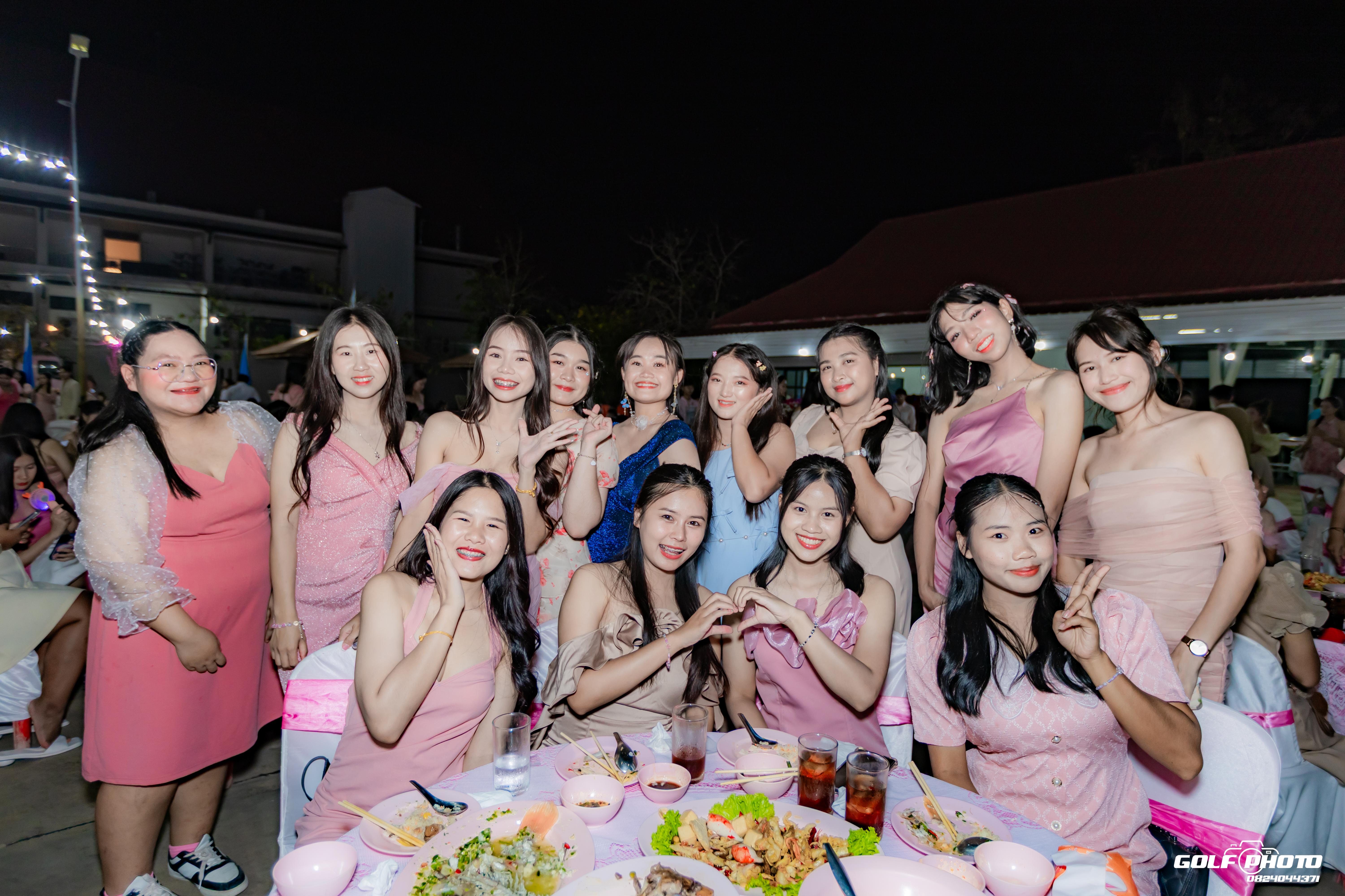 360. งานราตรีสีฟ้า