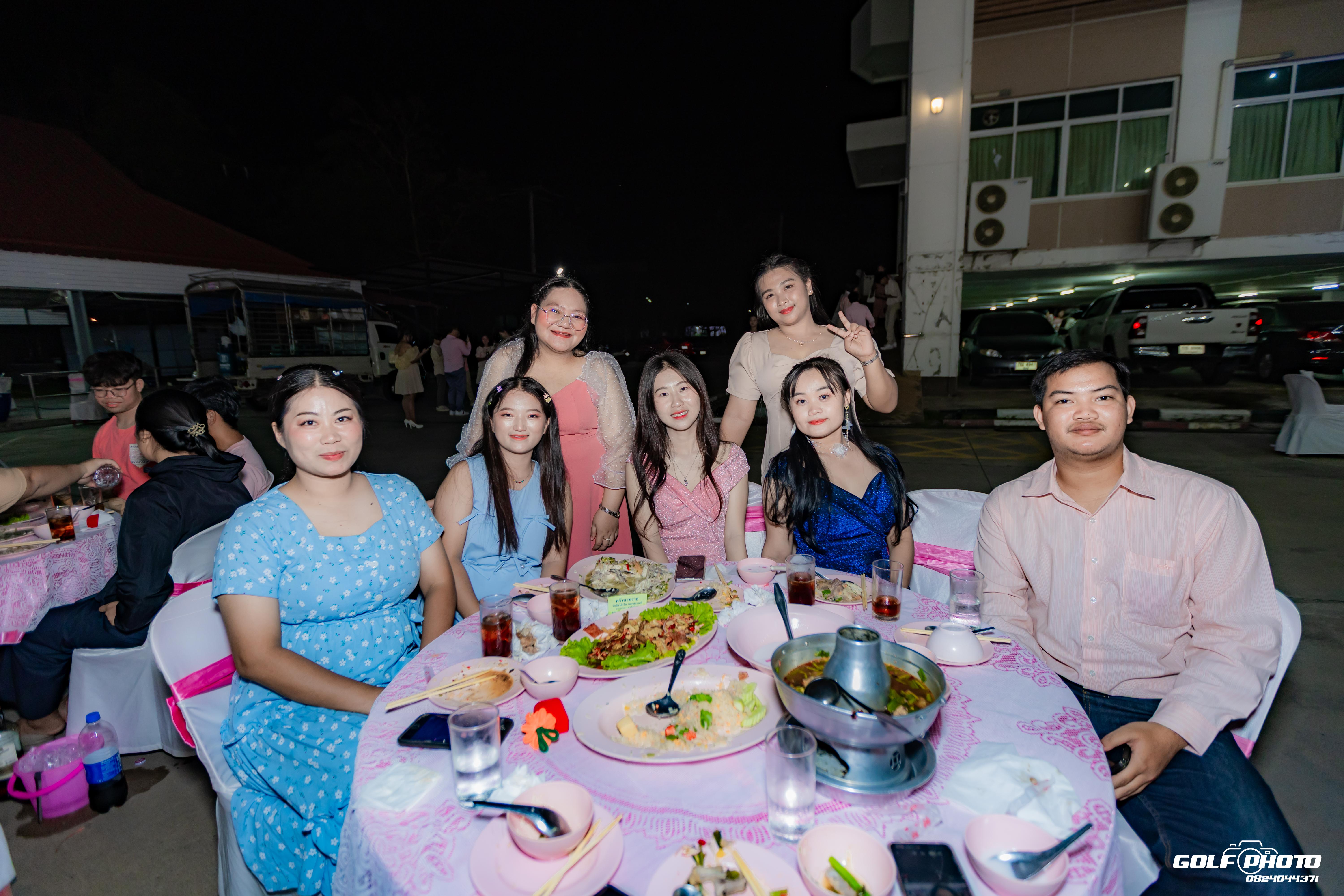 364. งานราตรีสีฟ้า