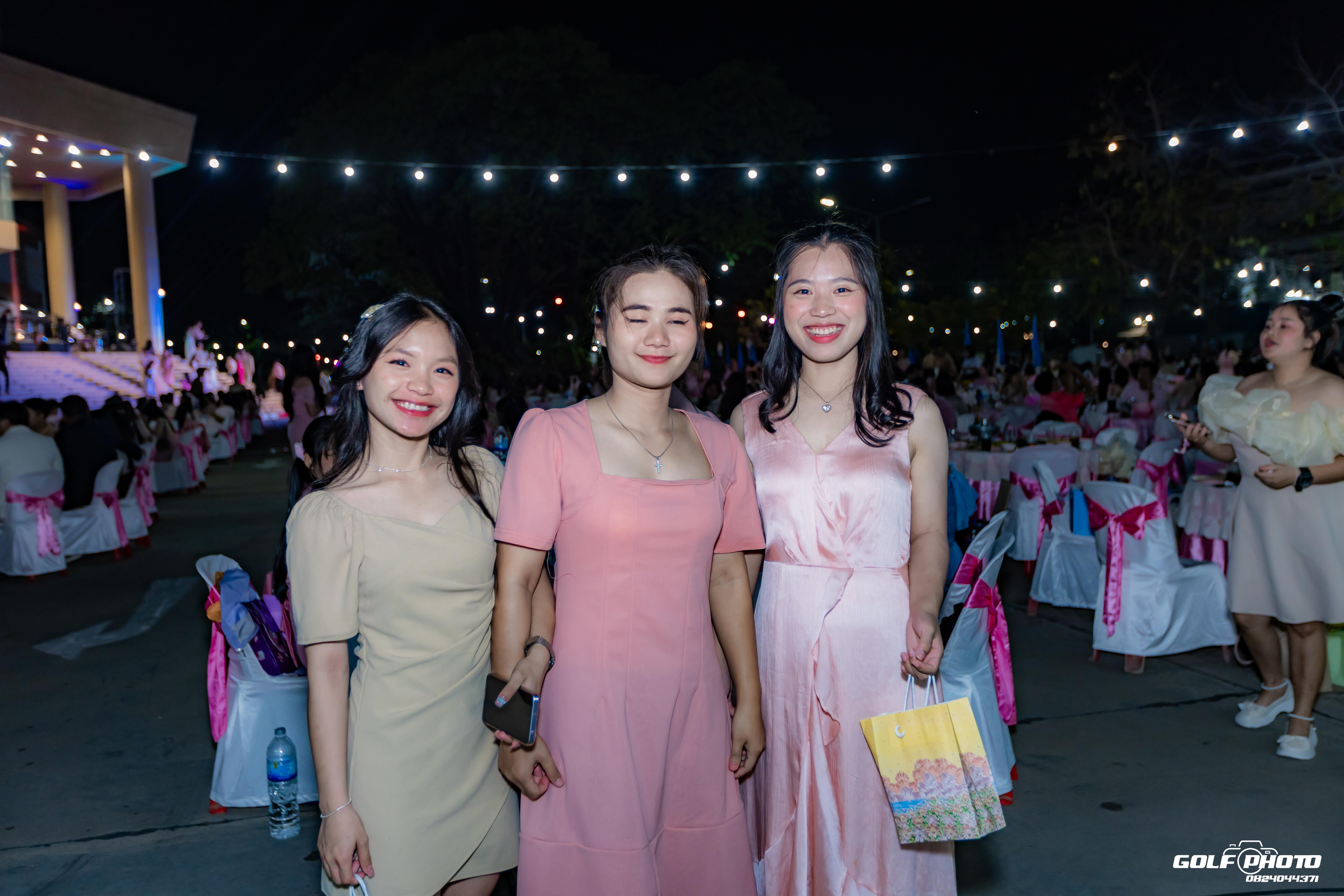 378. งานราตรีสีฟ้า