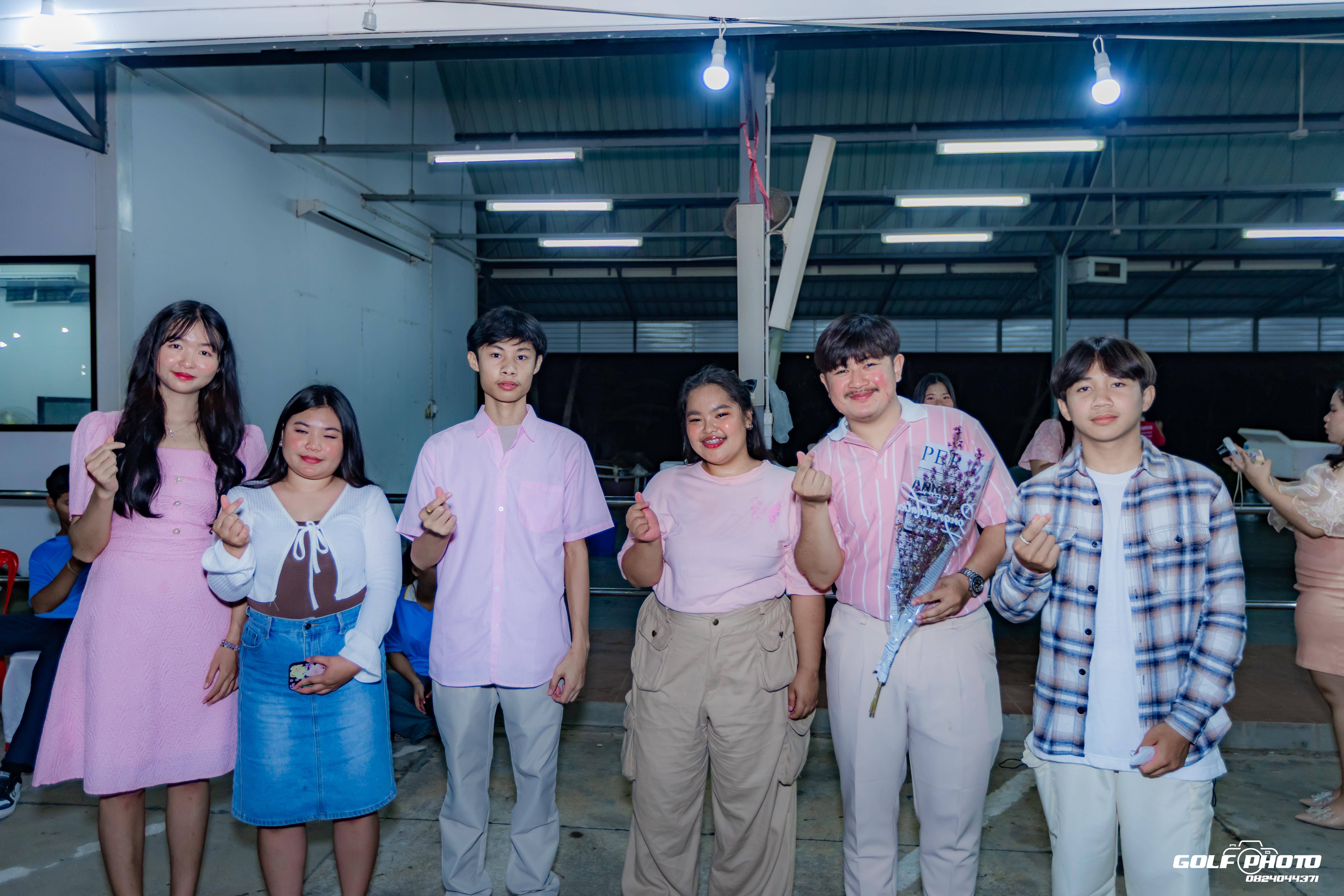 385. งานราตรีสีฟ้า