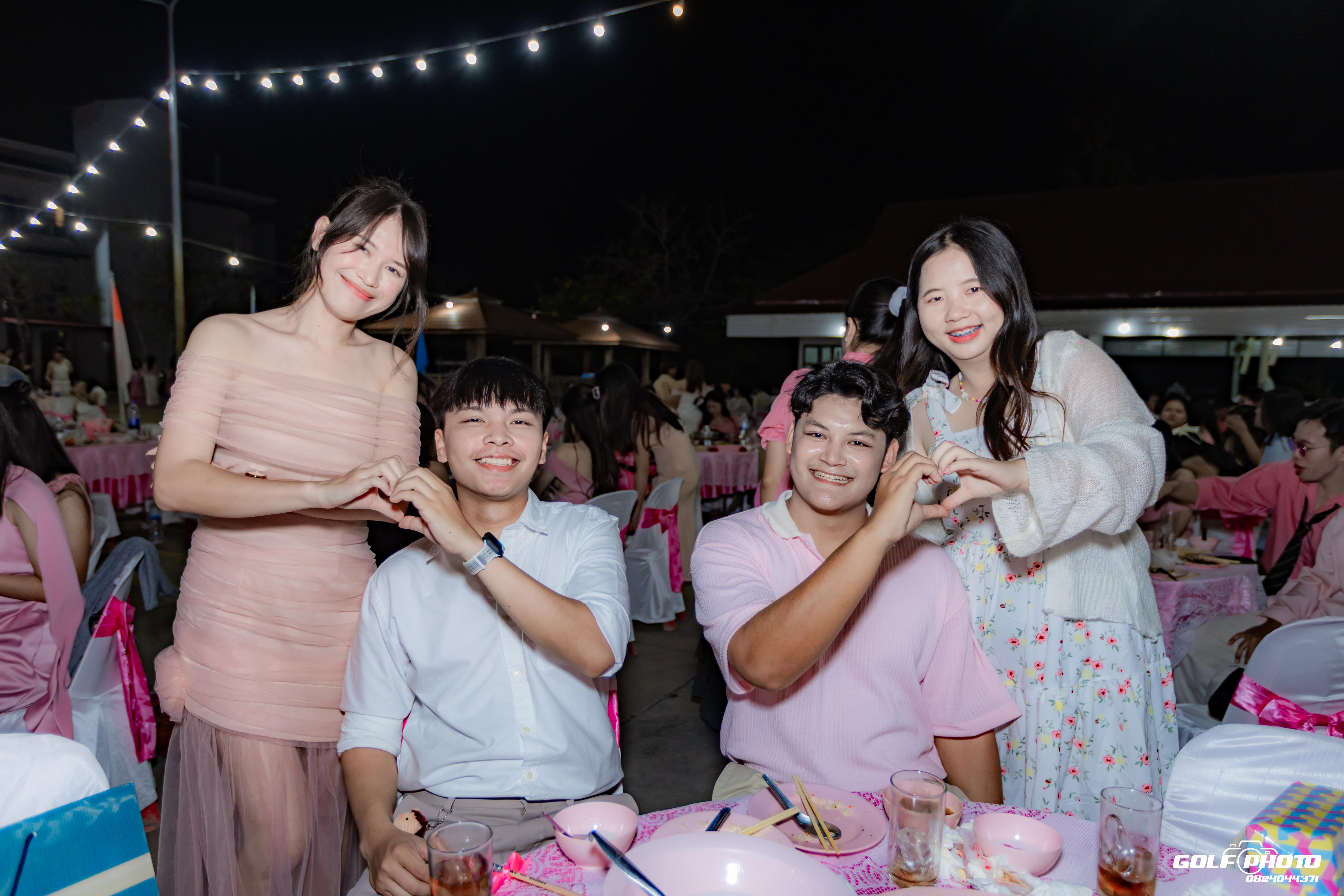 419. งานราตรีสีฟ้า