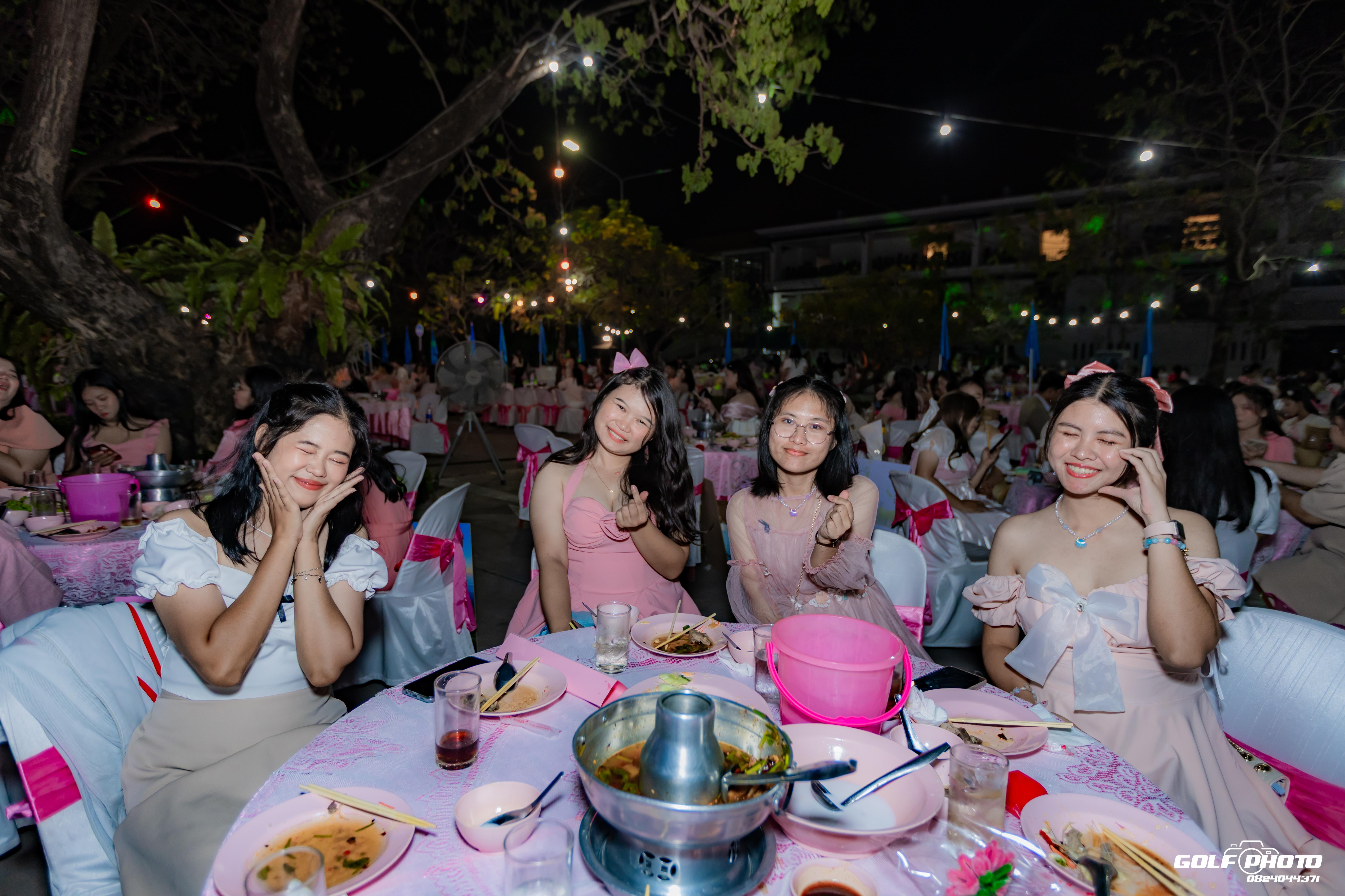 421. งานราตรีสีฟ้า