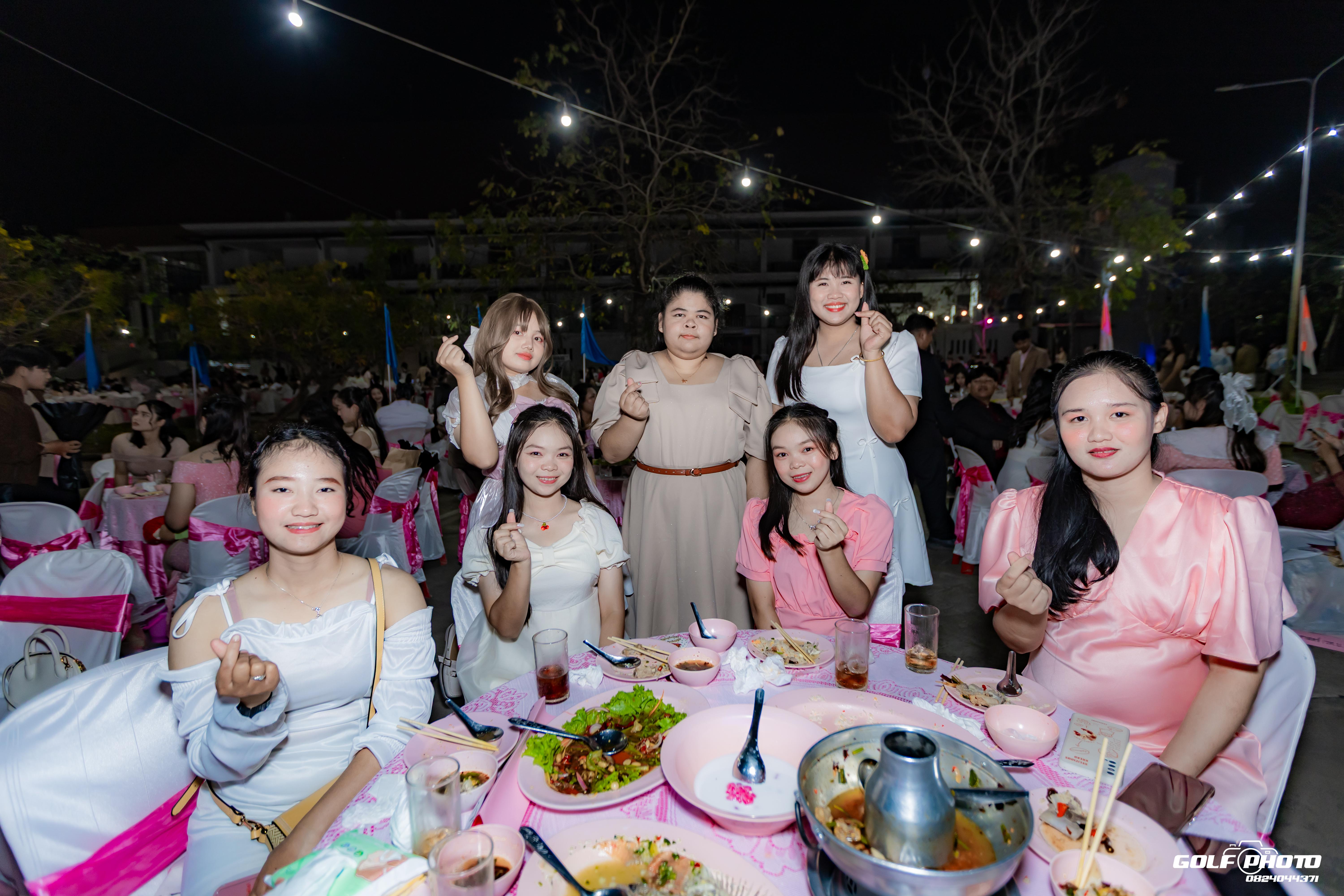 426. งานราตรีสีฟ้า
