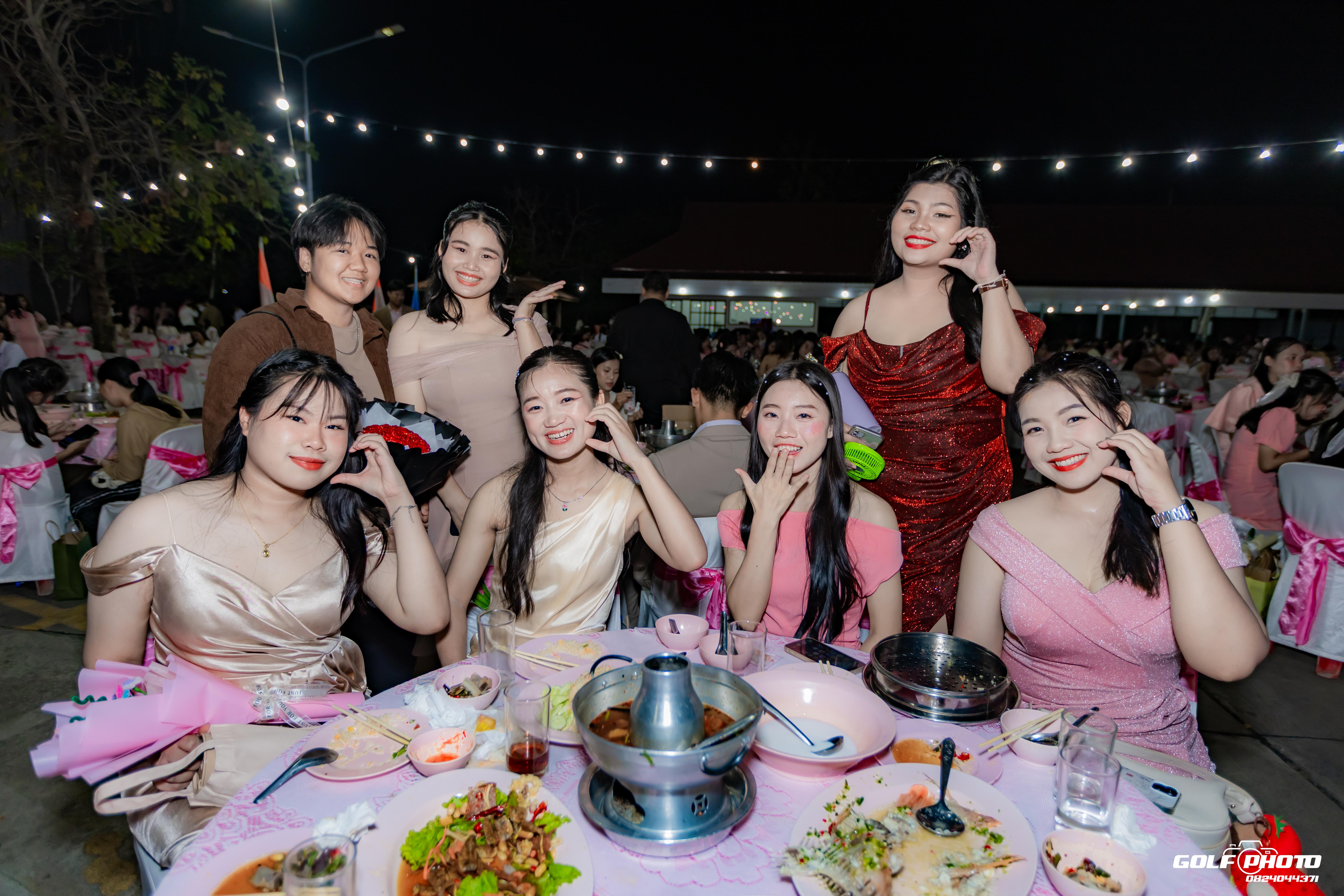 429. งานราตรีสีฟ้า