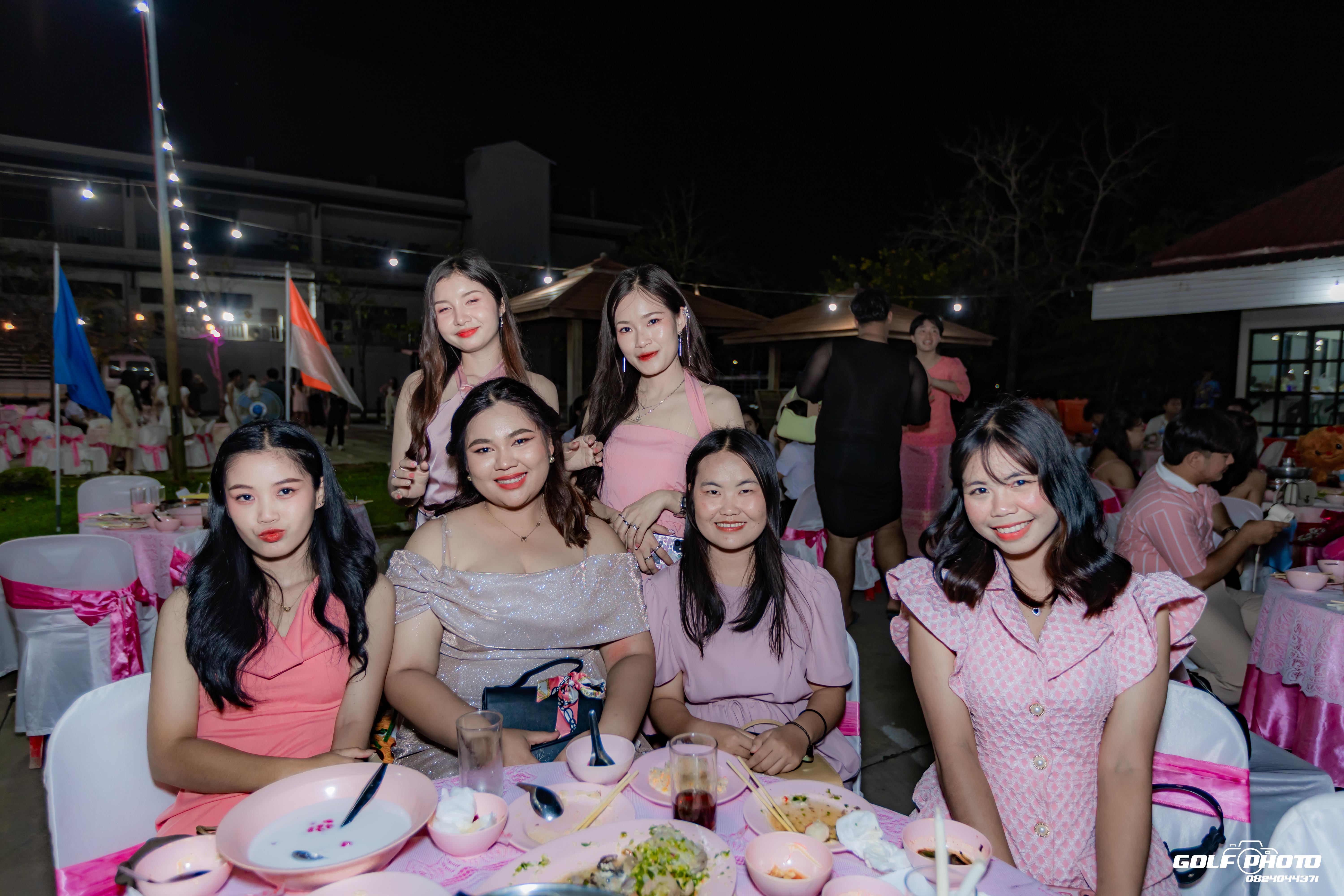 451. งานราตรีสีฟ้า