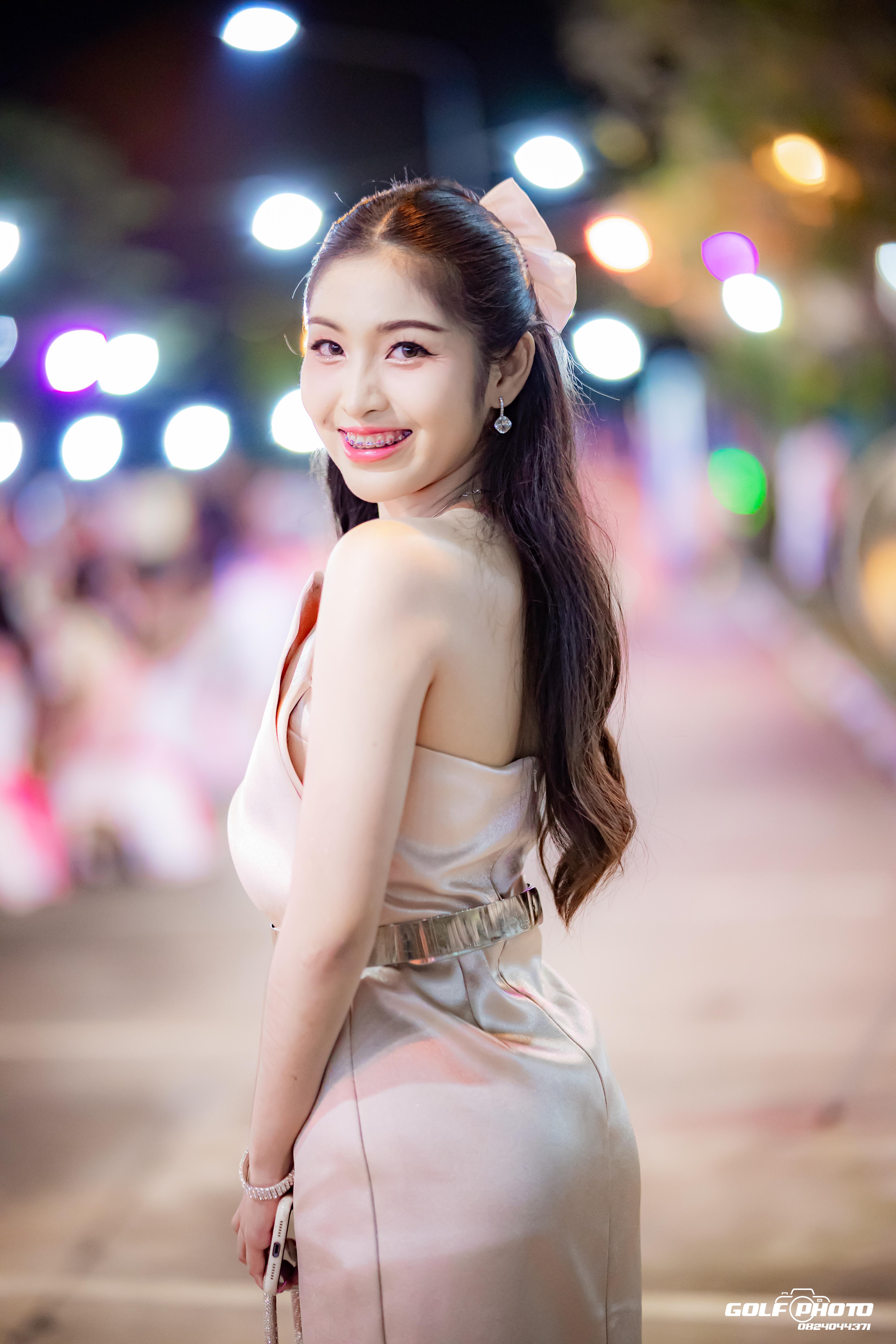 485. งานราตรีสีฟ้า