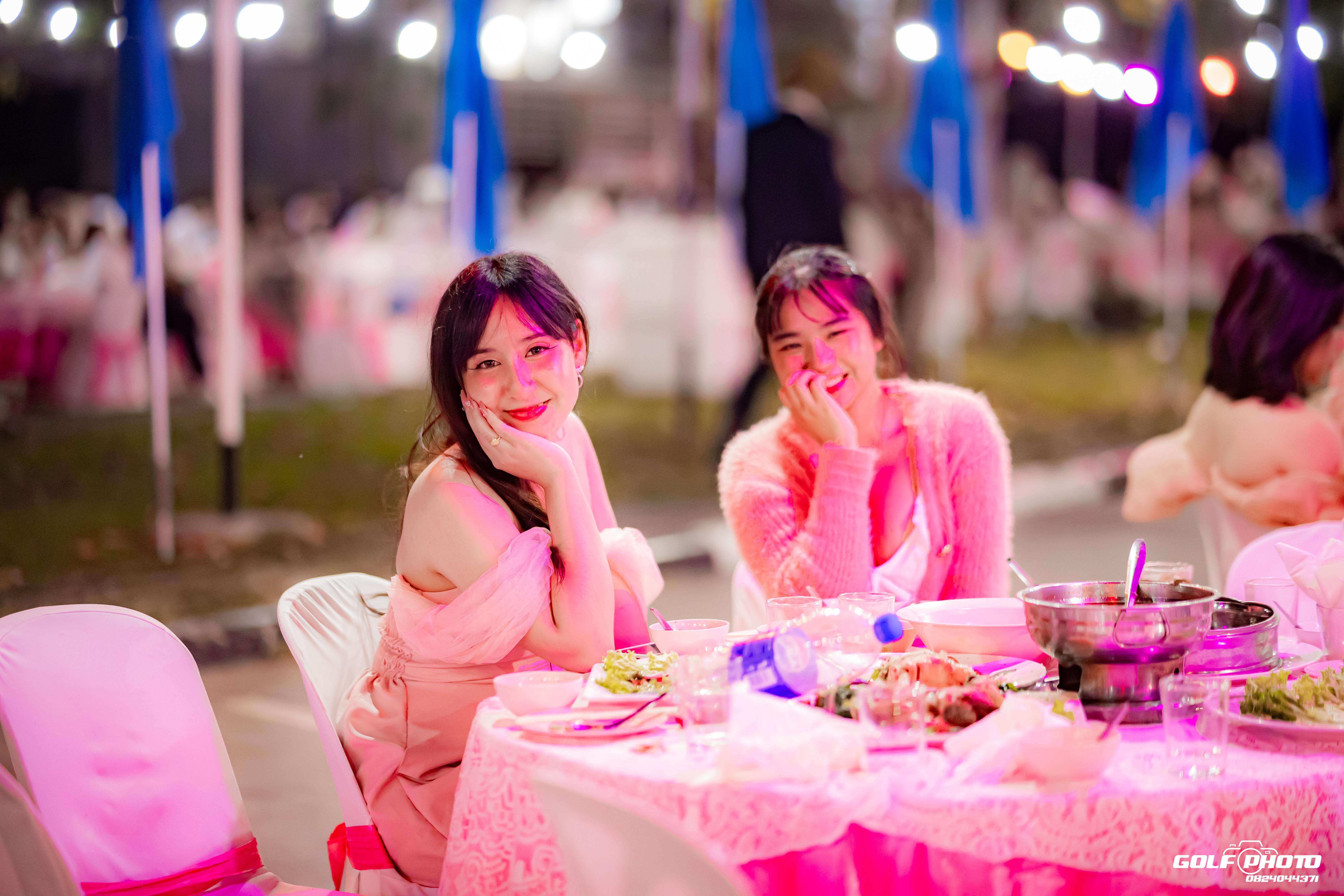 516. งานราตรีสีฟ้า