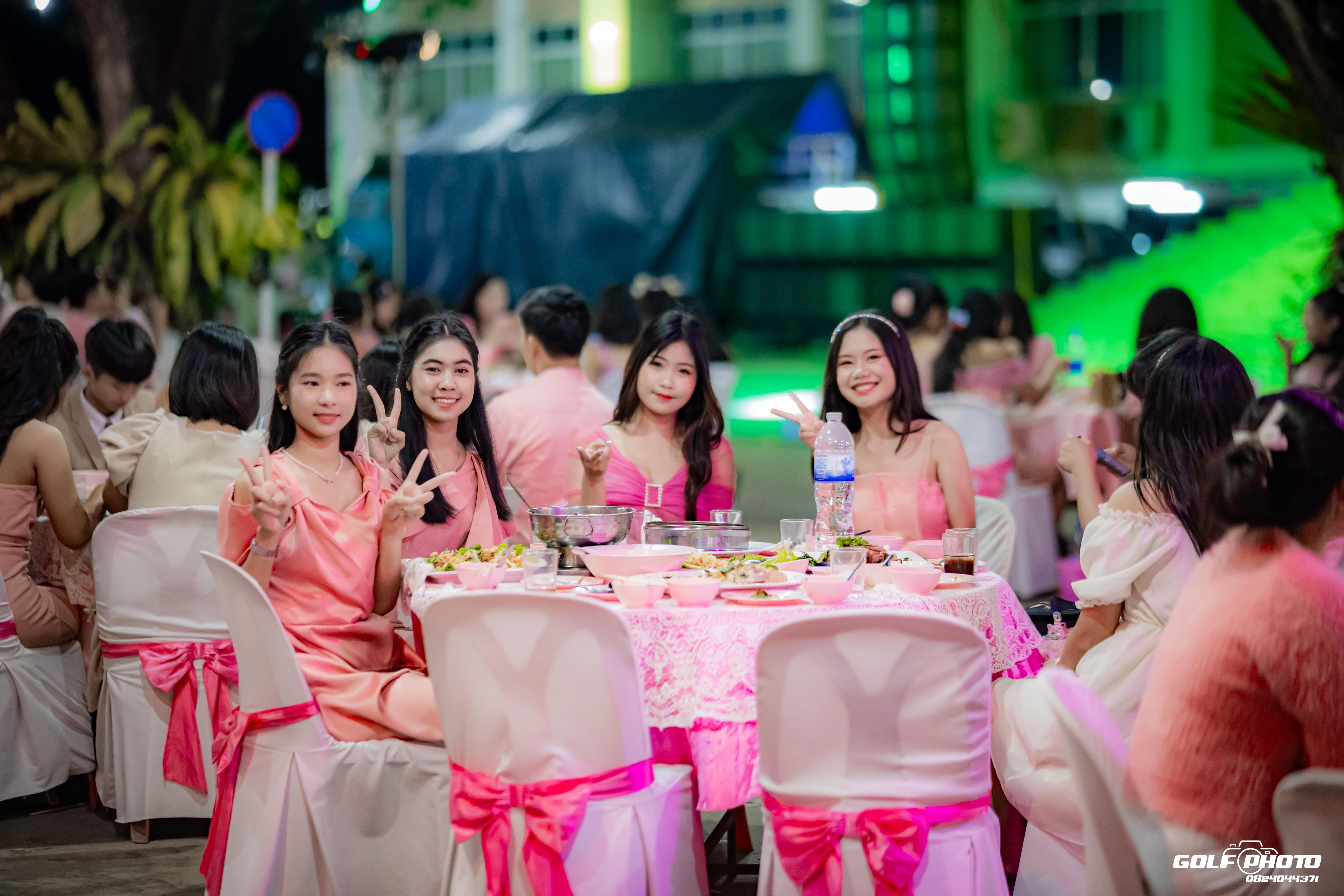 521. งานราตรีสีฟ้า