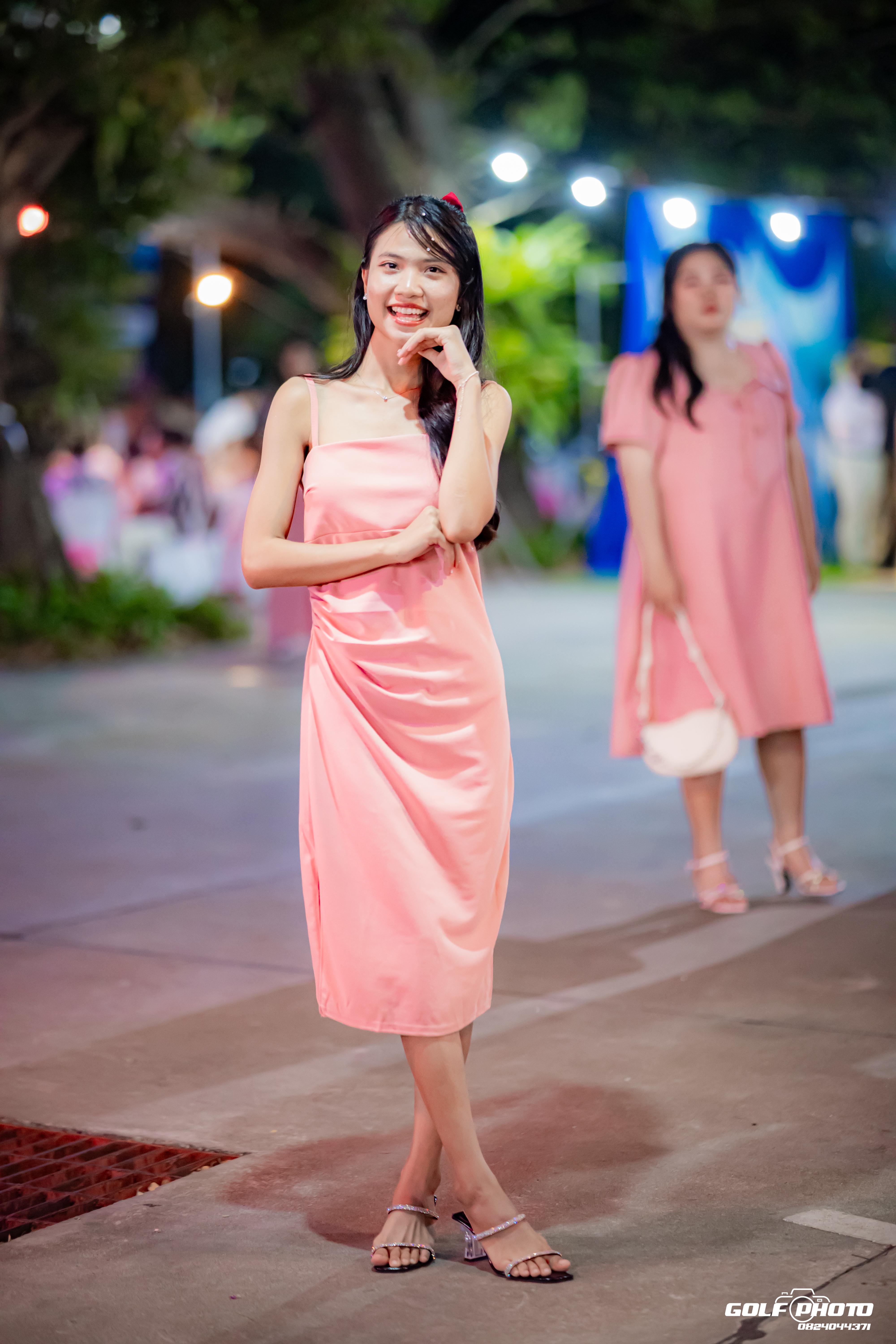 523. งานราตรีสีฟ้า