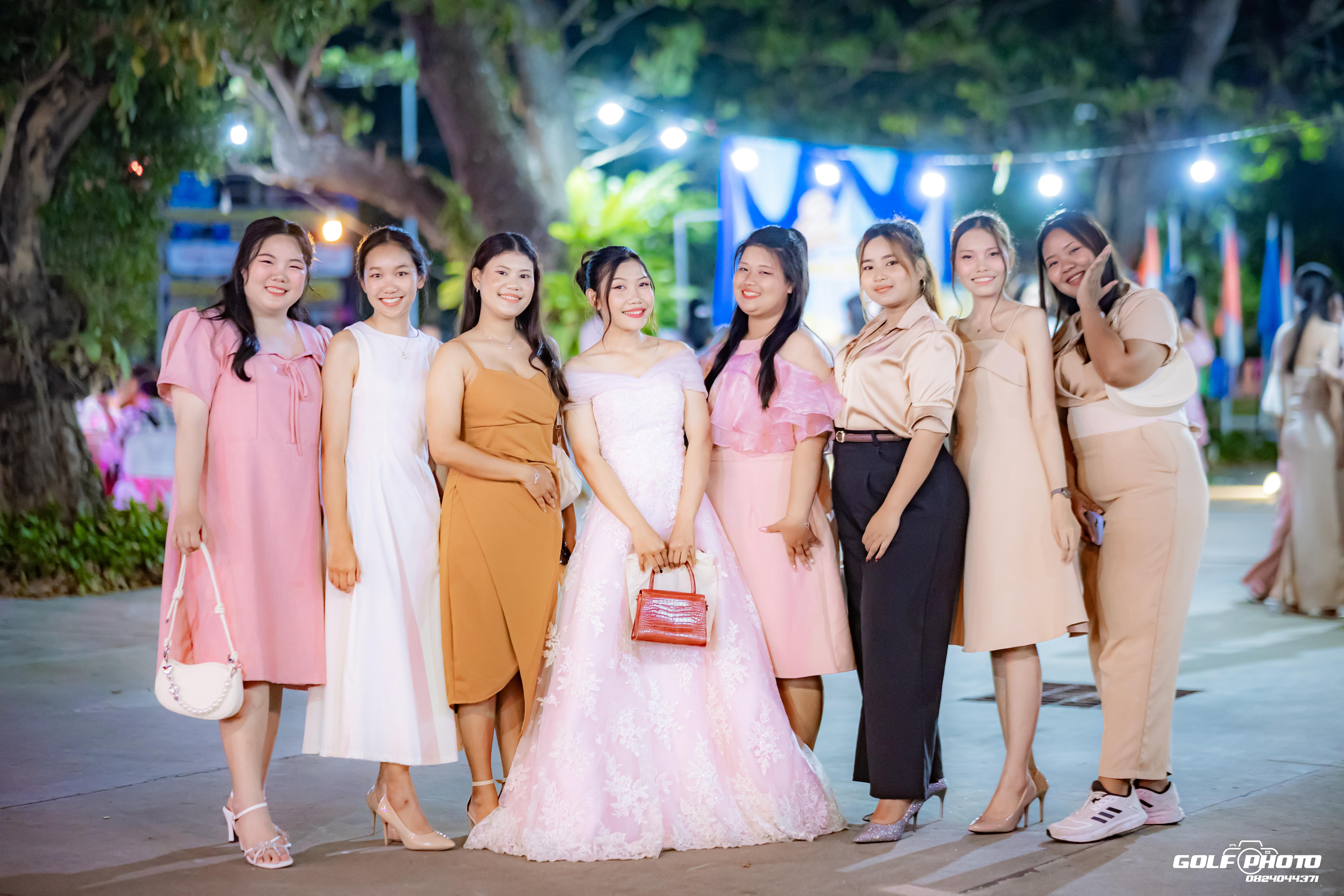 528. งานราตรีสีฟ้า