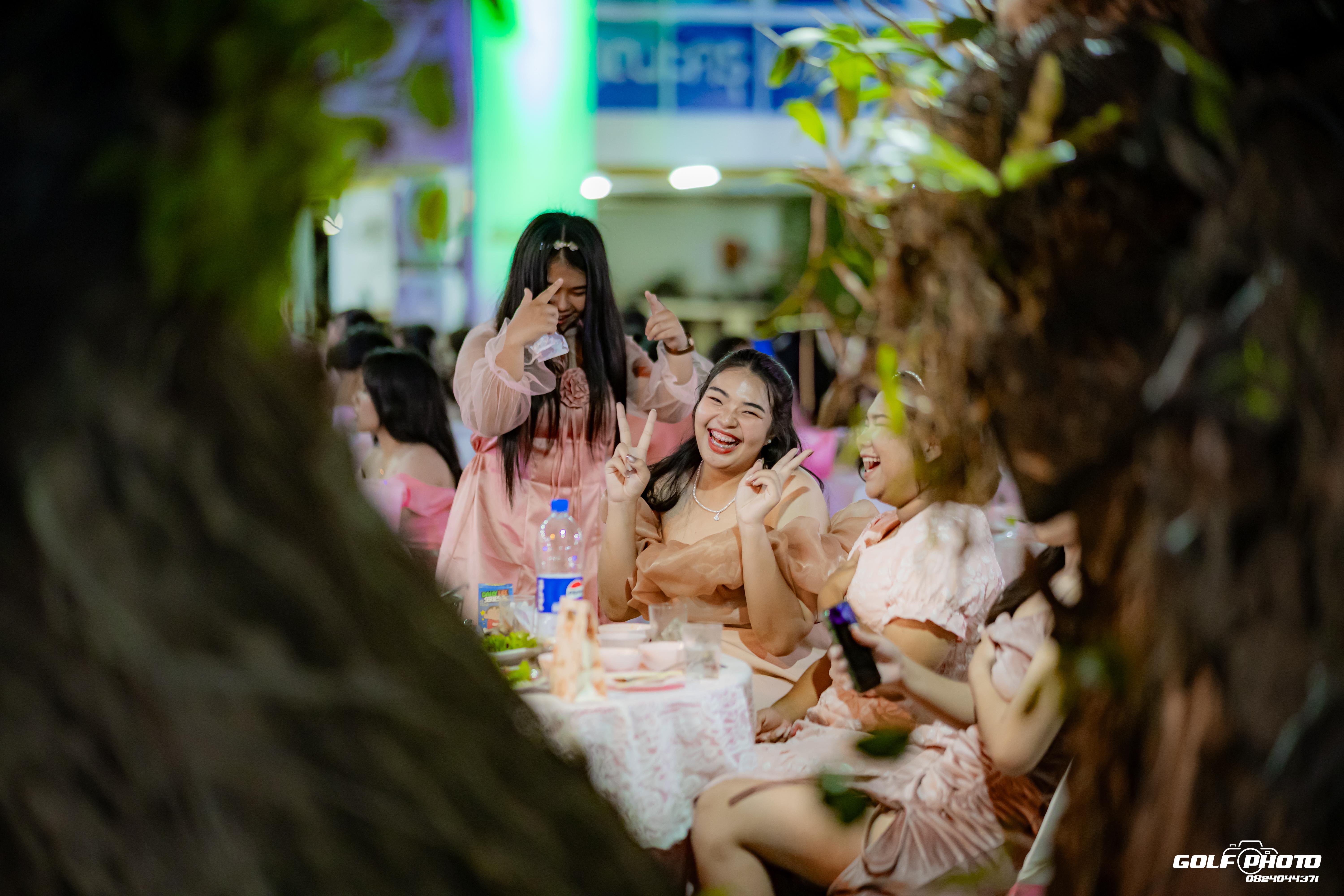 553. งานราตรีสีฟ้า