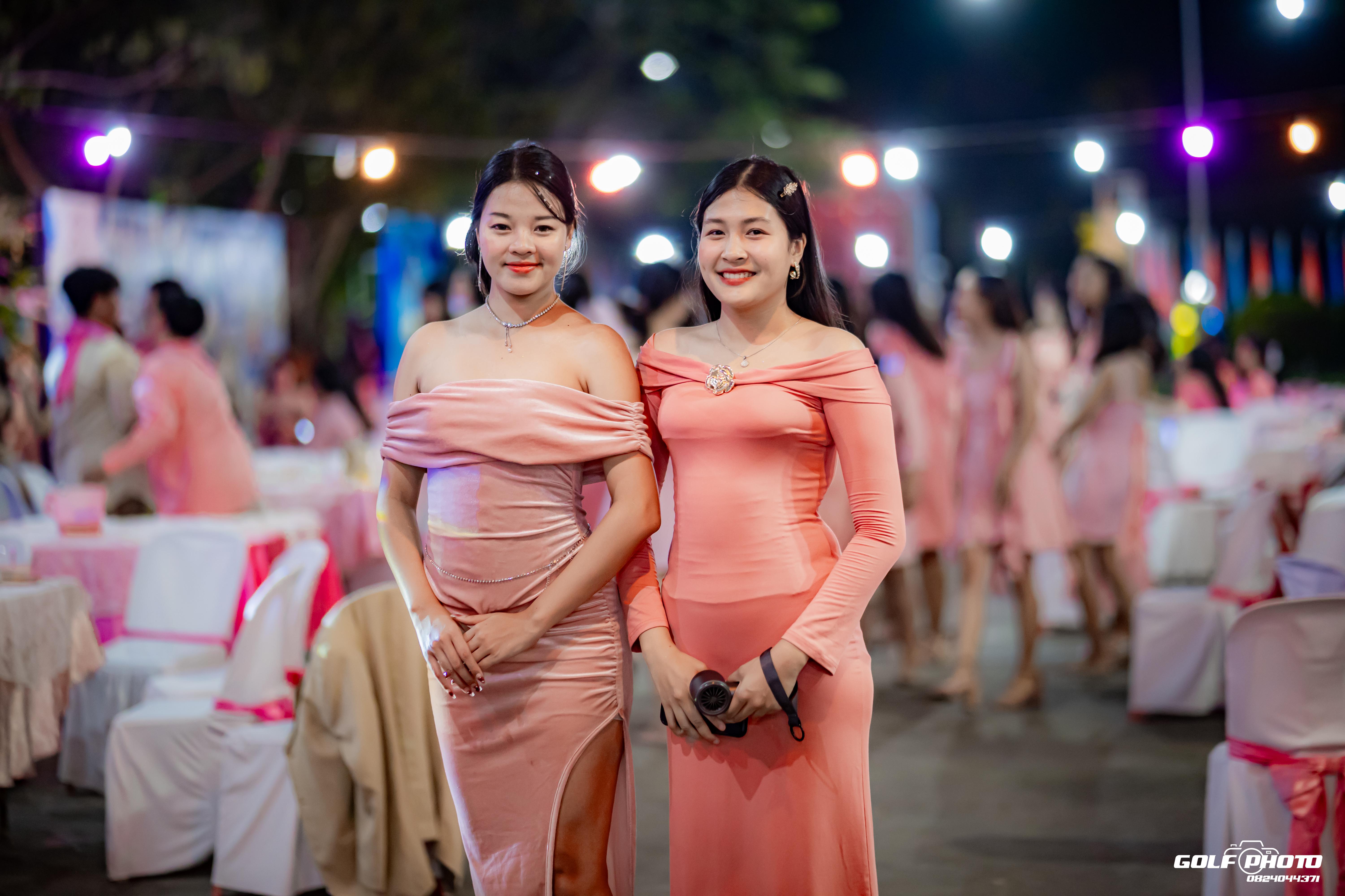 607. งานราตรีสีฟ้า