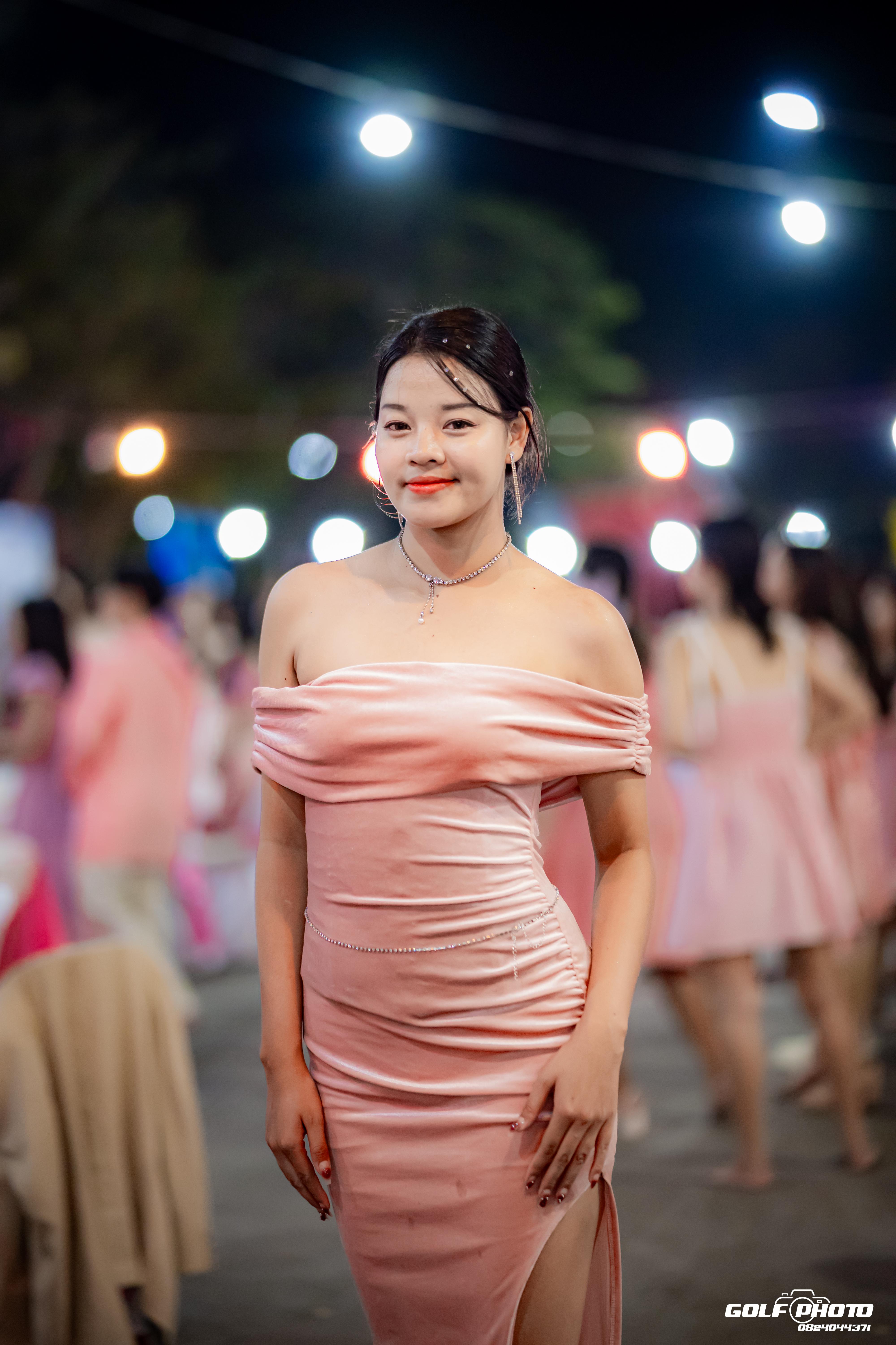 615. งานราตรีสีฟ้า