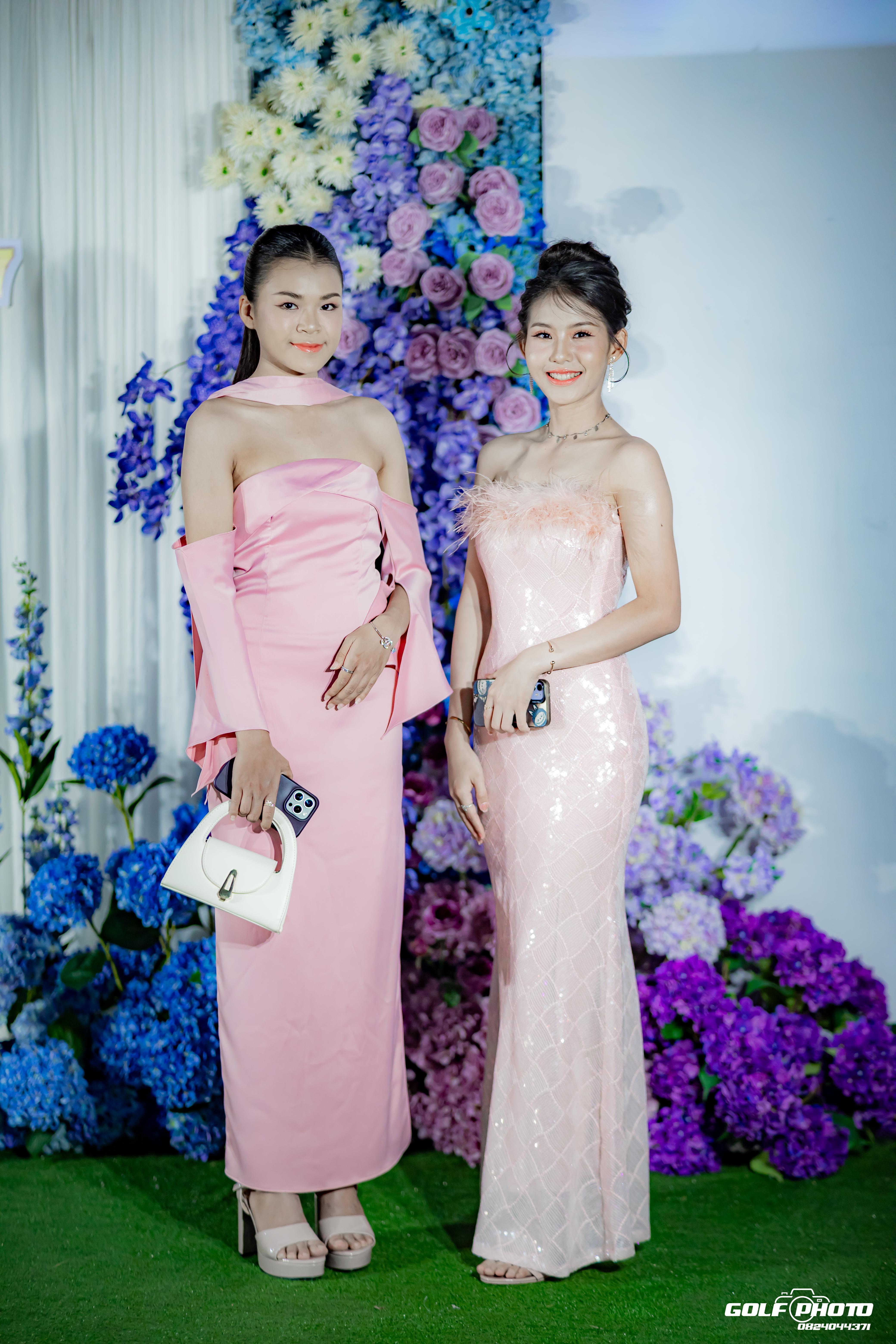 627. งานราตรีสีฟ้า