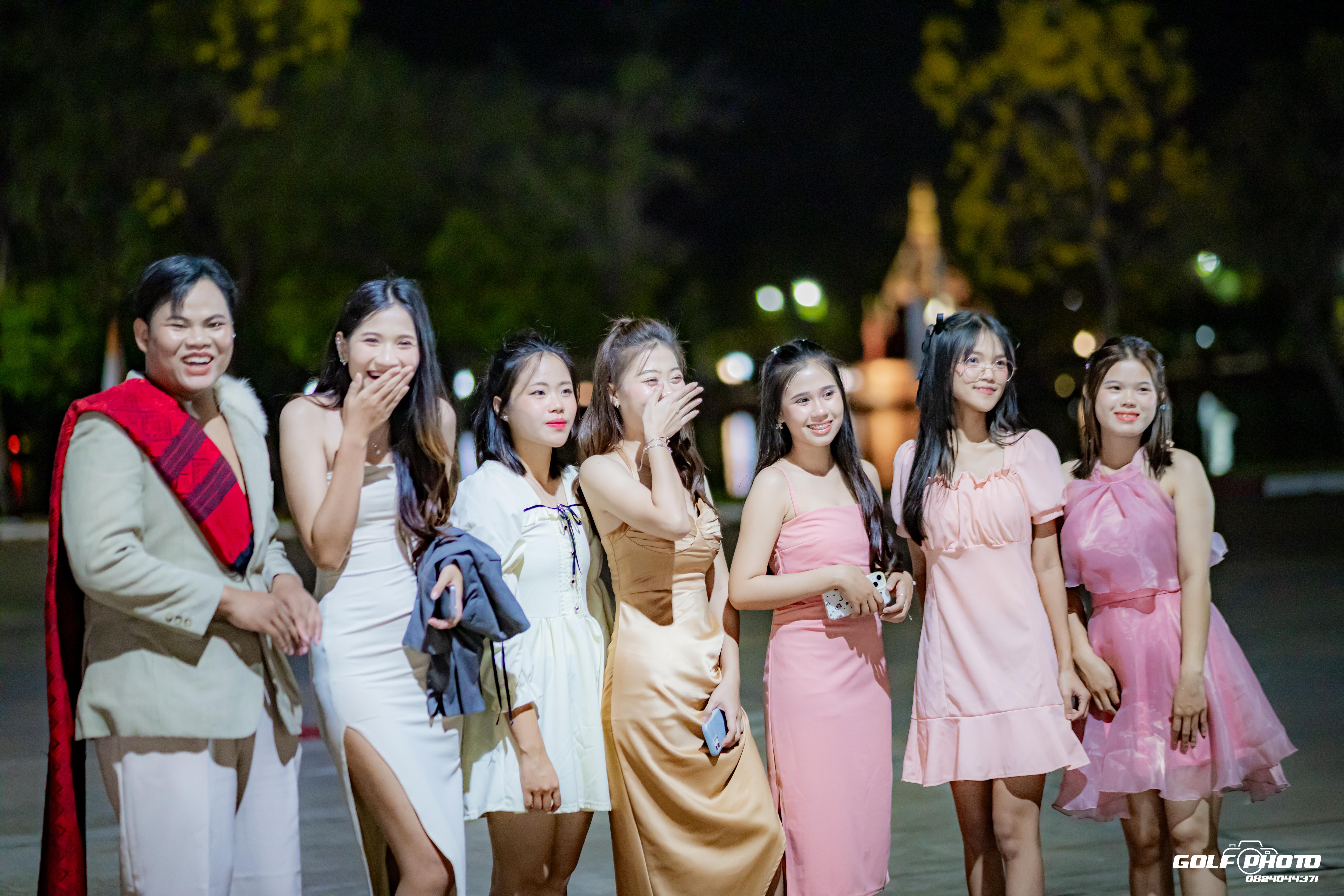 643. งานราตรีสีฟ้า