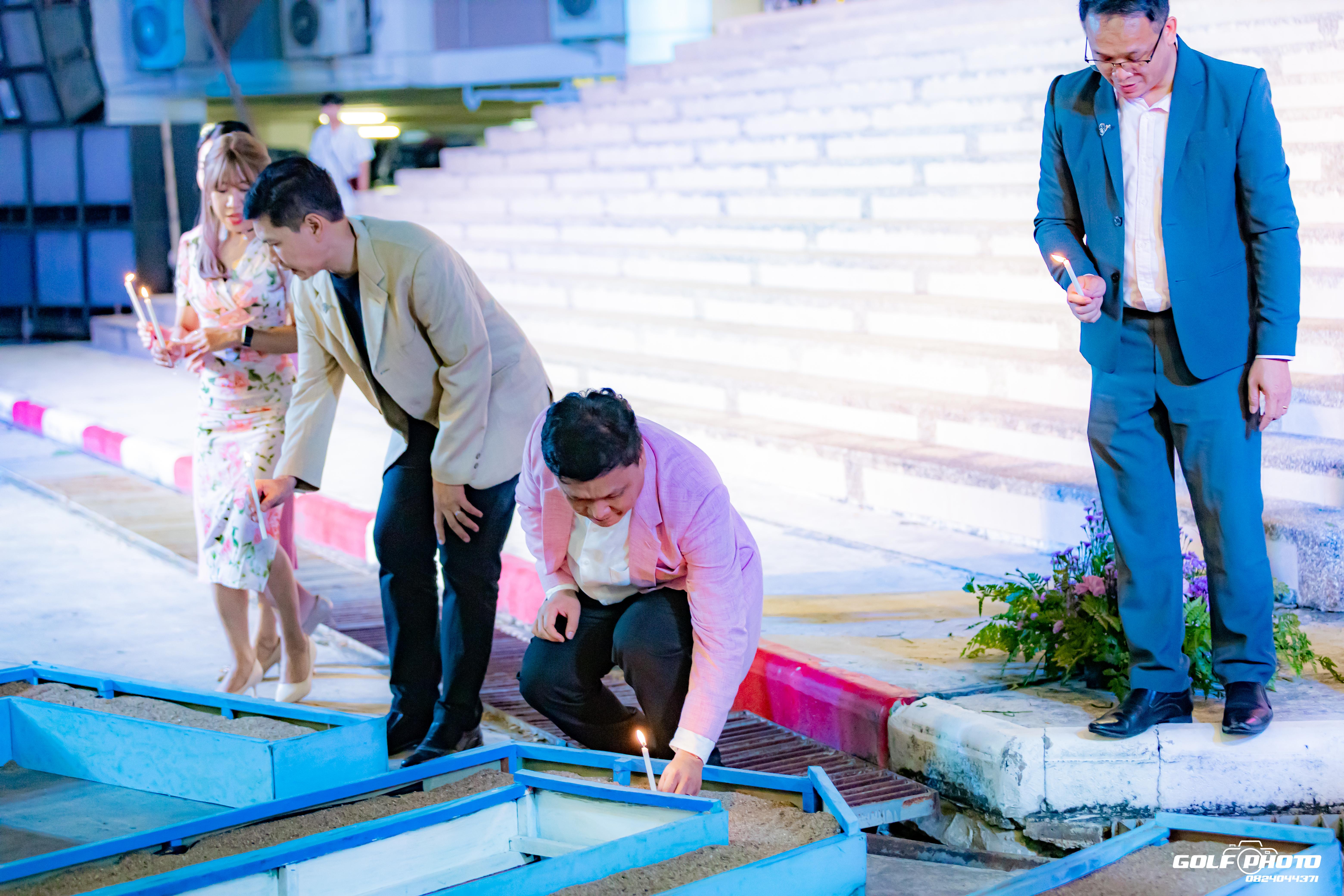676. งานราตรีสีฟ้า