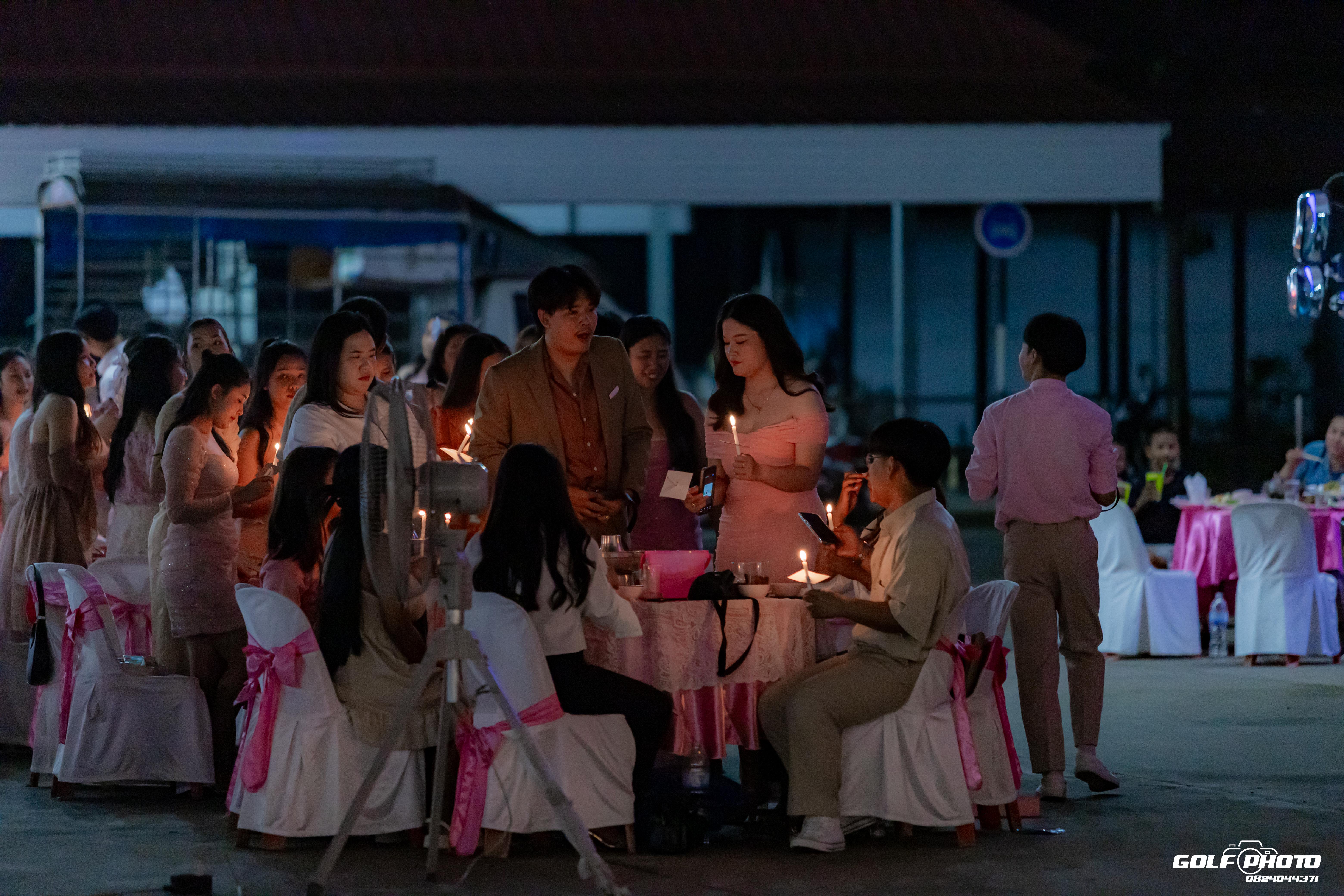 682. งานราตรีสีฟ้า