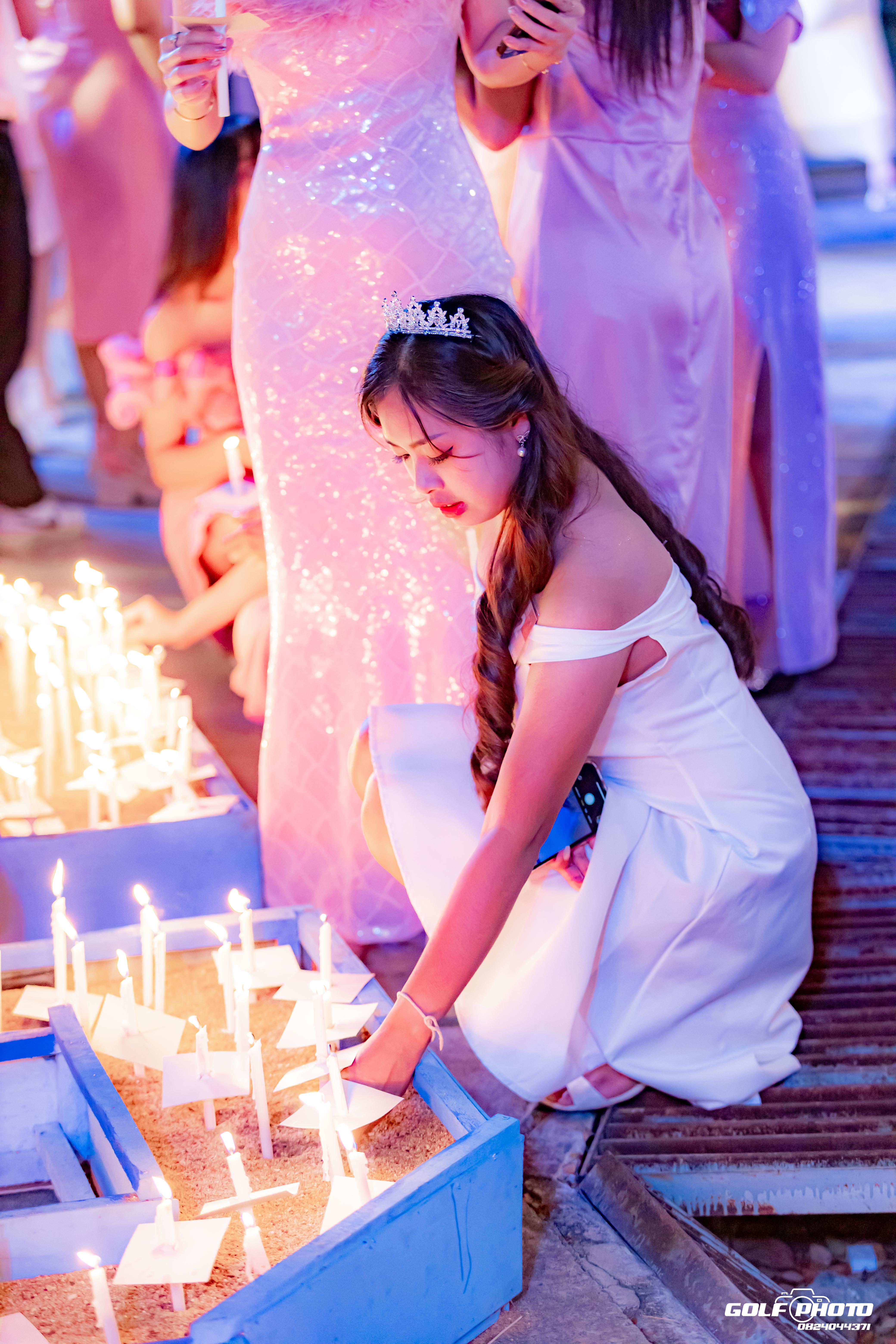 688. งานราตรีสีฟ้า