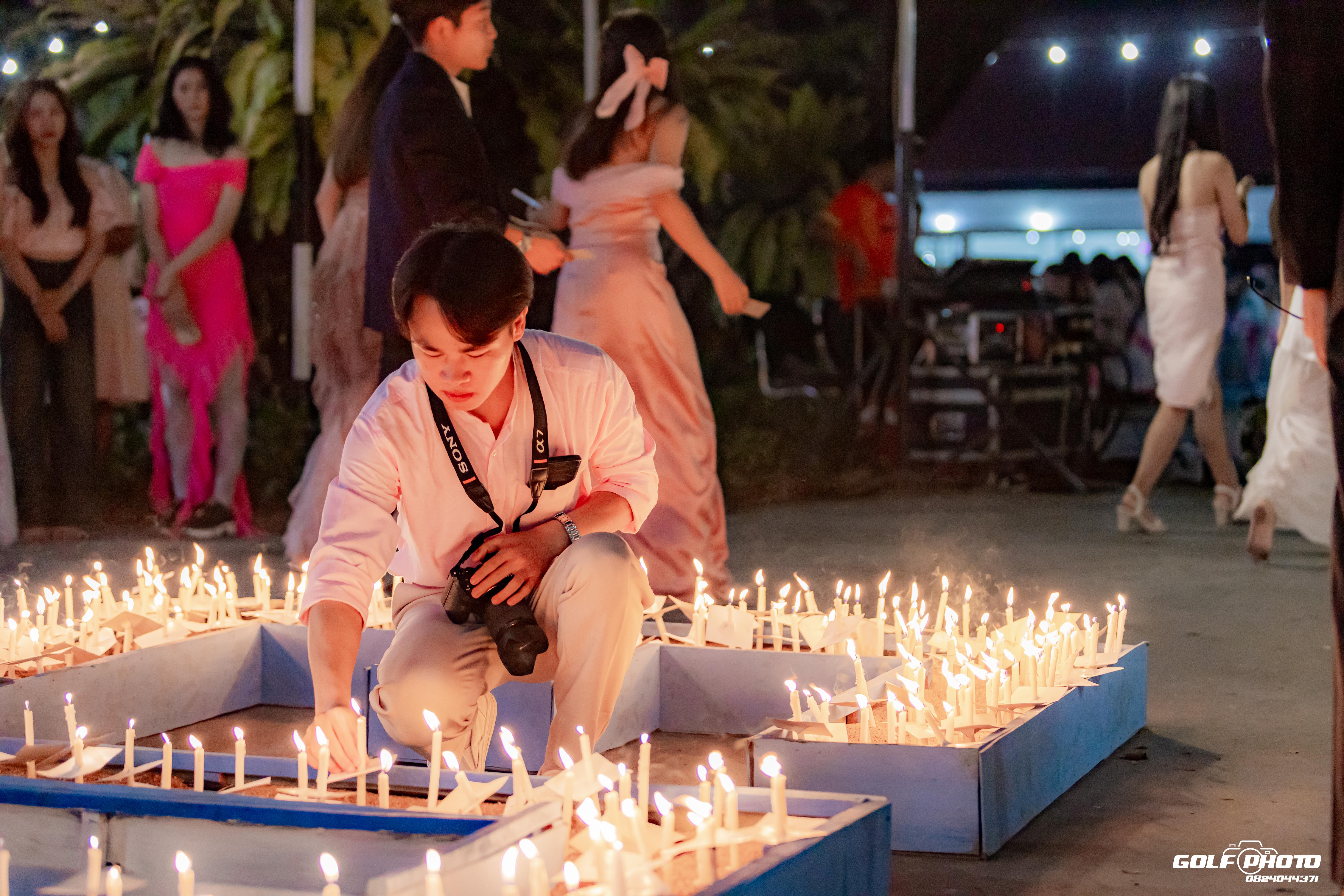 694. งานราตรีสีฟ้า