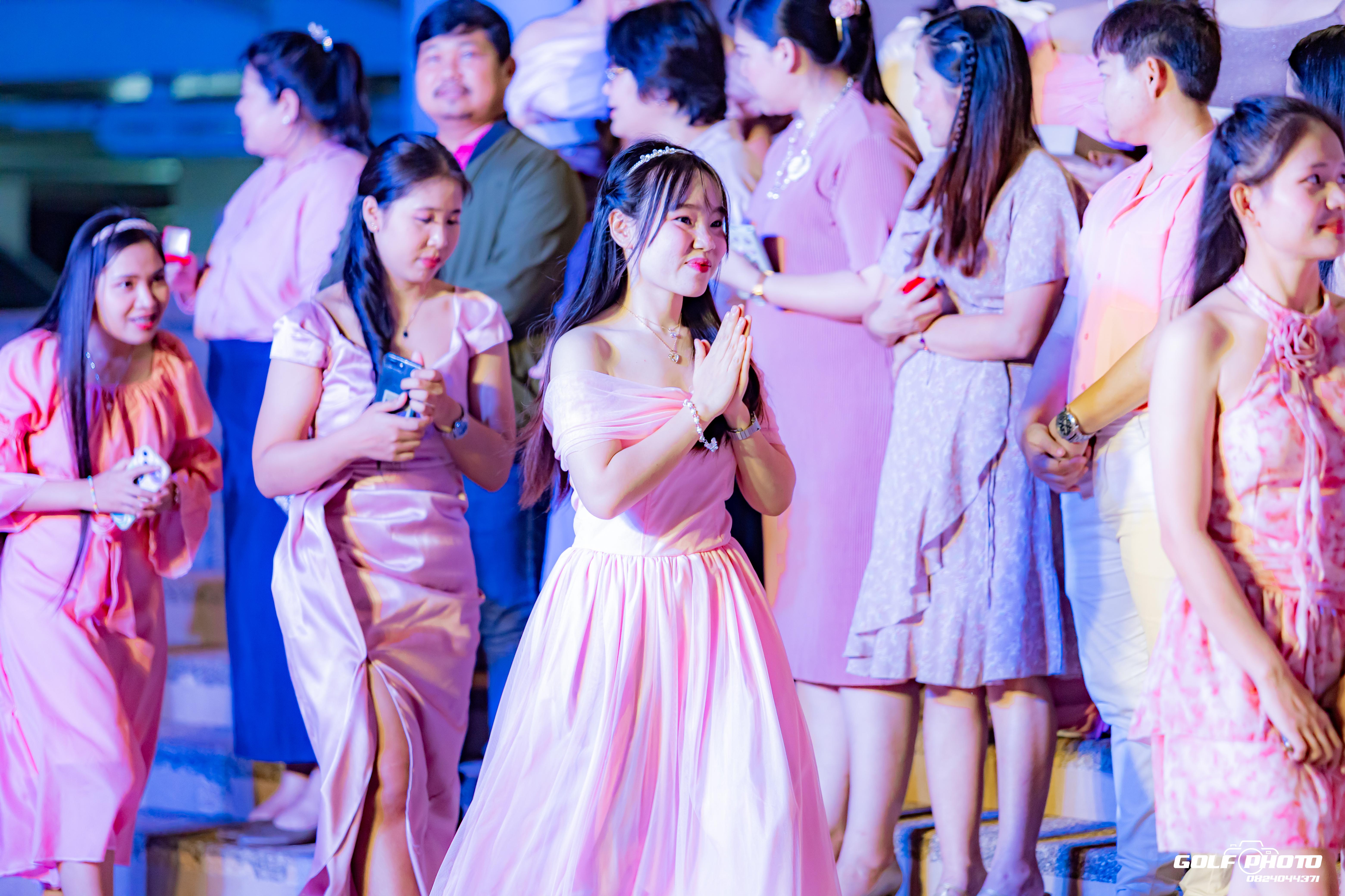 723. งานราตรีสีฟ้า