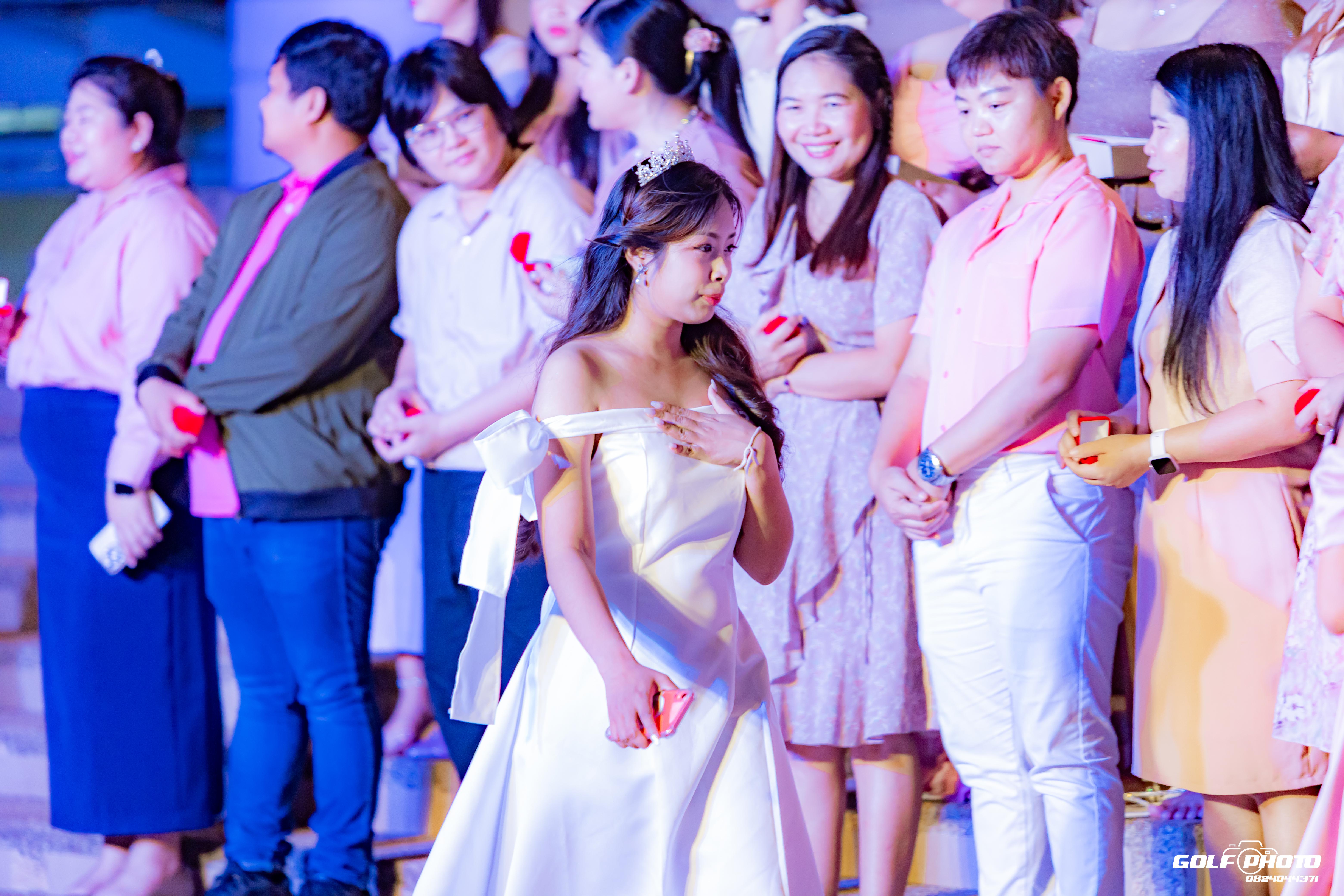 726. งานราตรีสีฟ้า