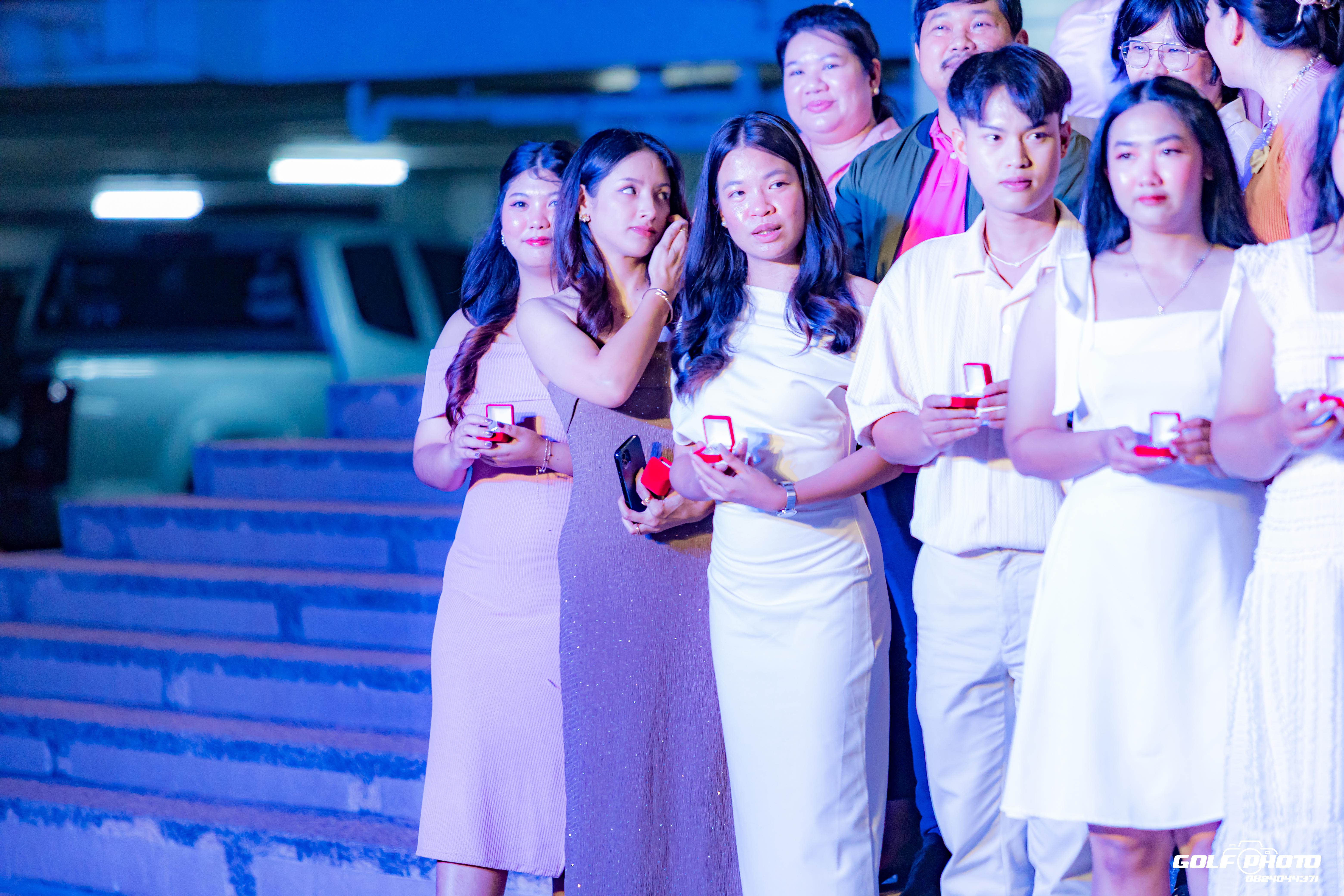 739. งานราตรีสีฟ้า