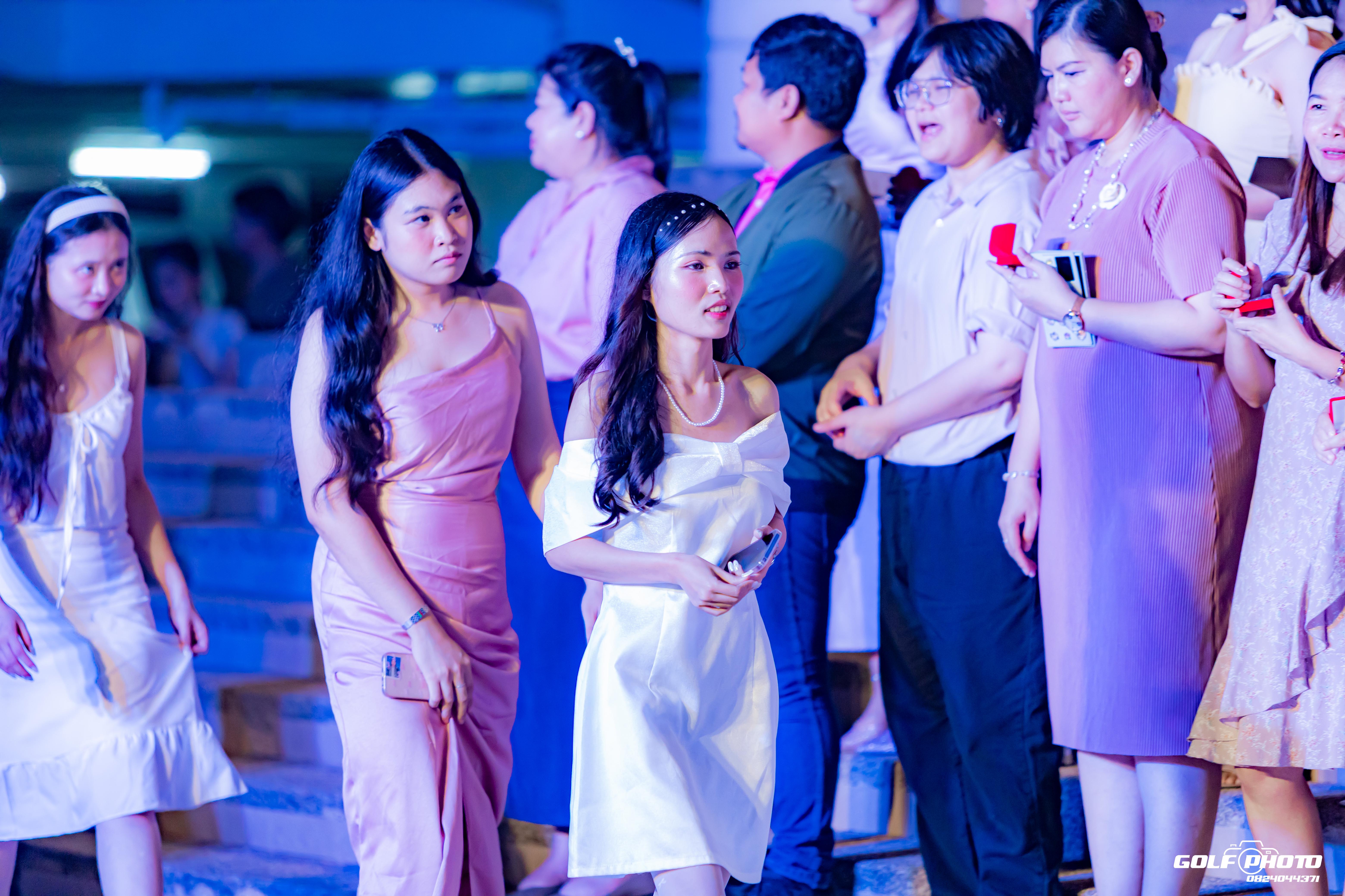 781. งานราตรีสีฟ้า